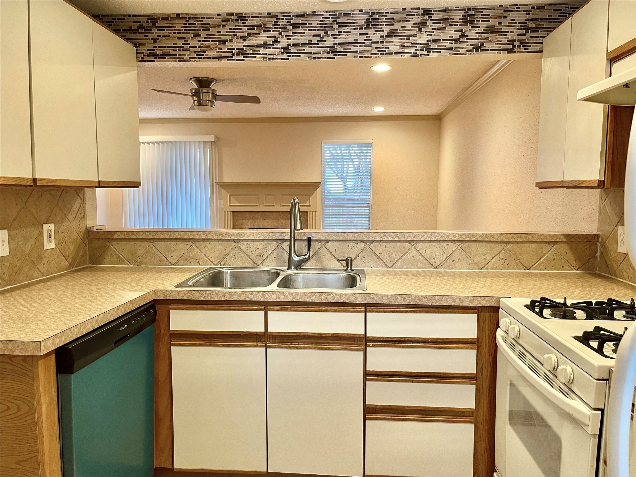 2808 Grants Lake Boulevard 506 Property Photo 5