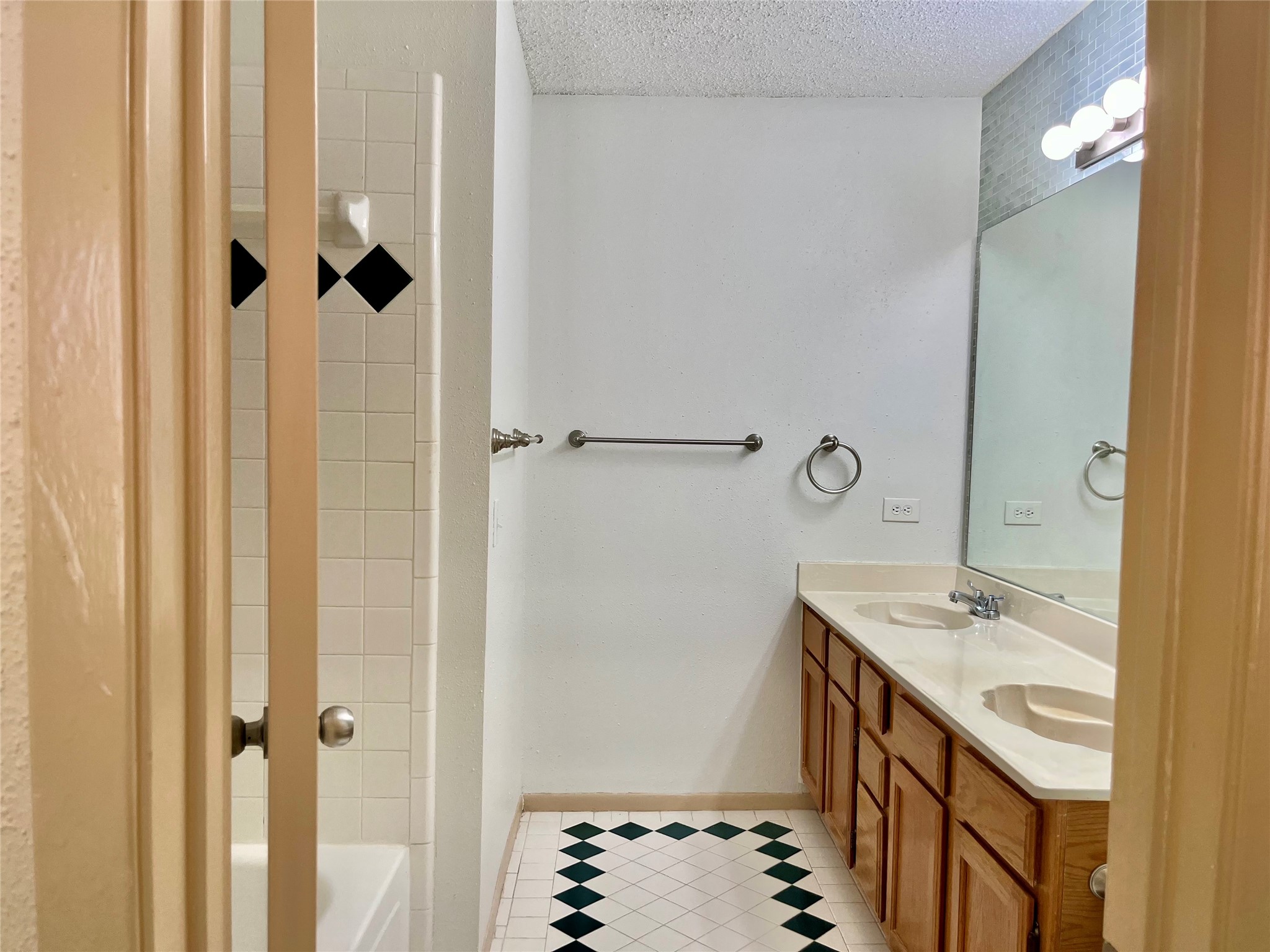 2808 Grants Lake Boulevard 506 Property Photo 16