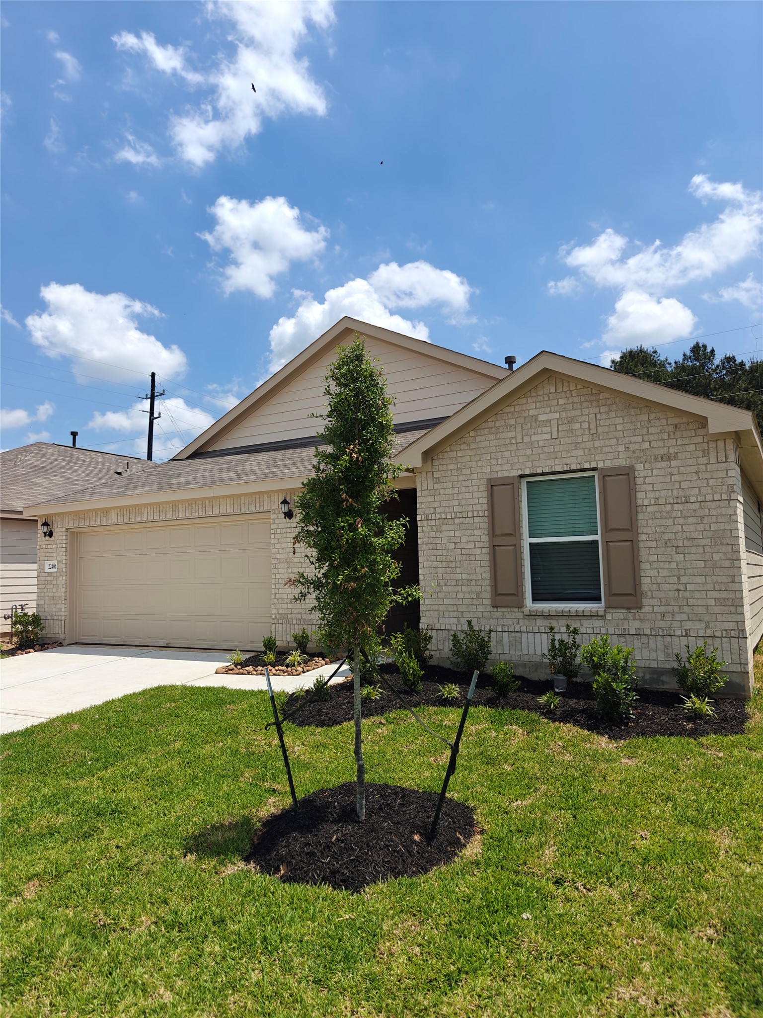 22406 Birch Bud Ln Property Photo 2