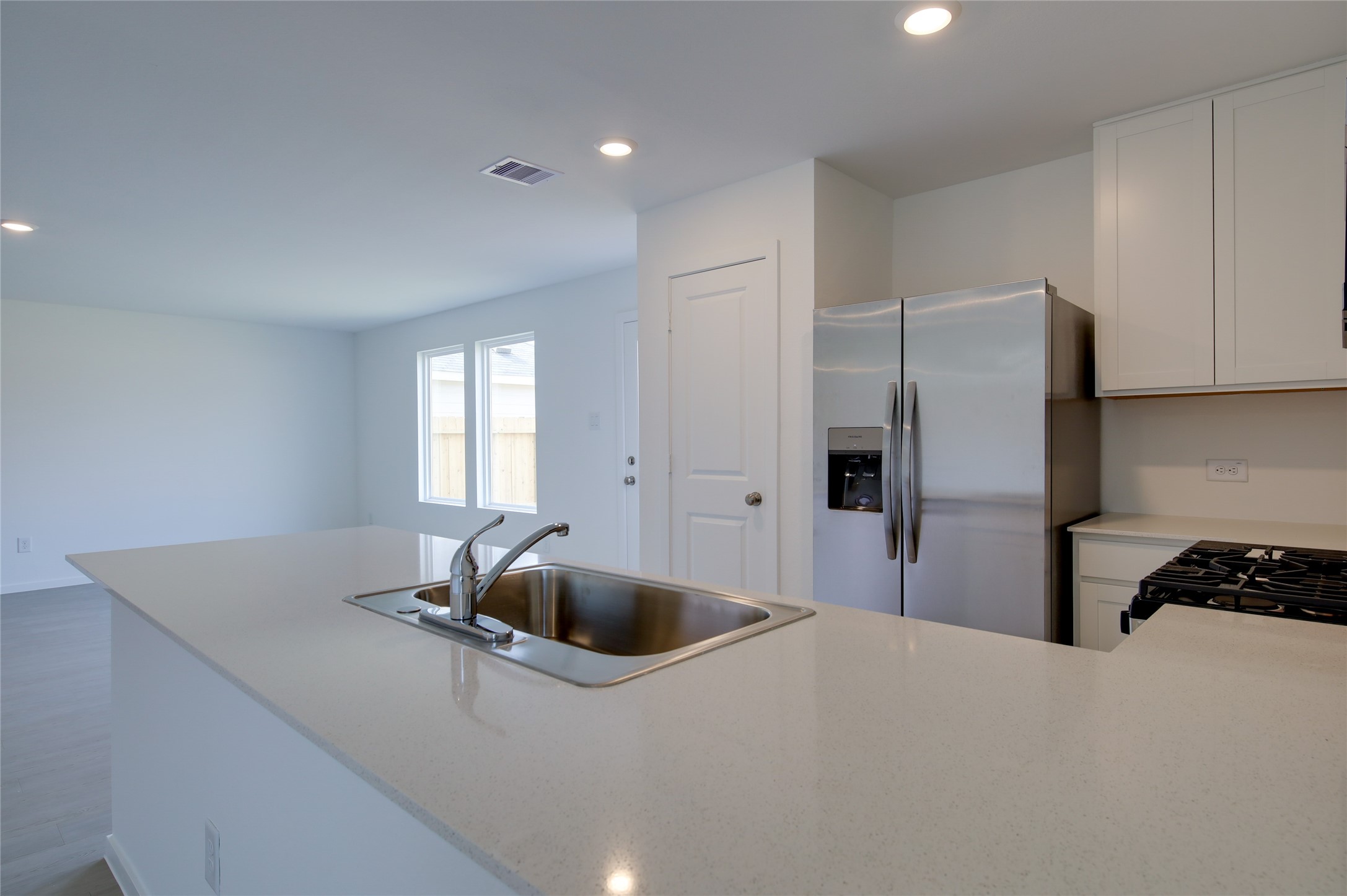 10915 Tawny Ridge Property Photo 11
