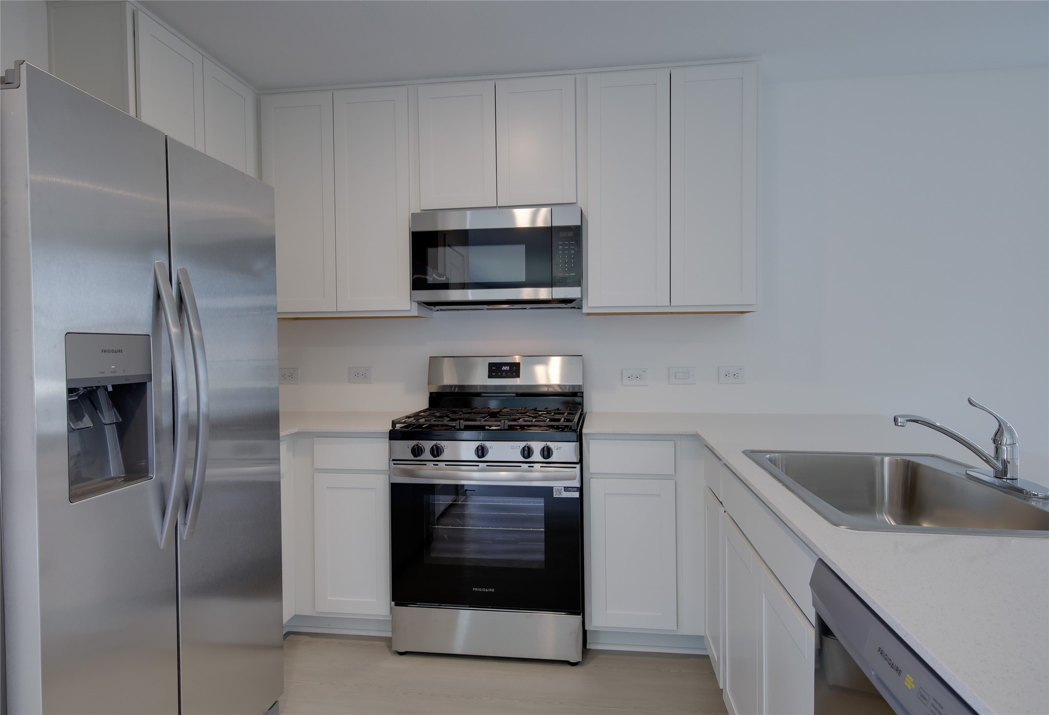 10915 Tawny Ridge Property Photo 12