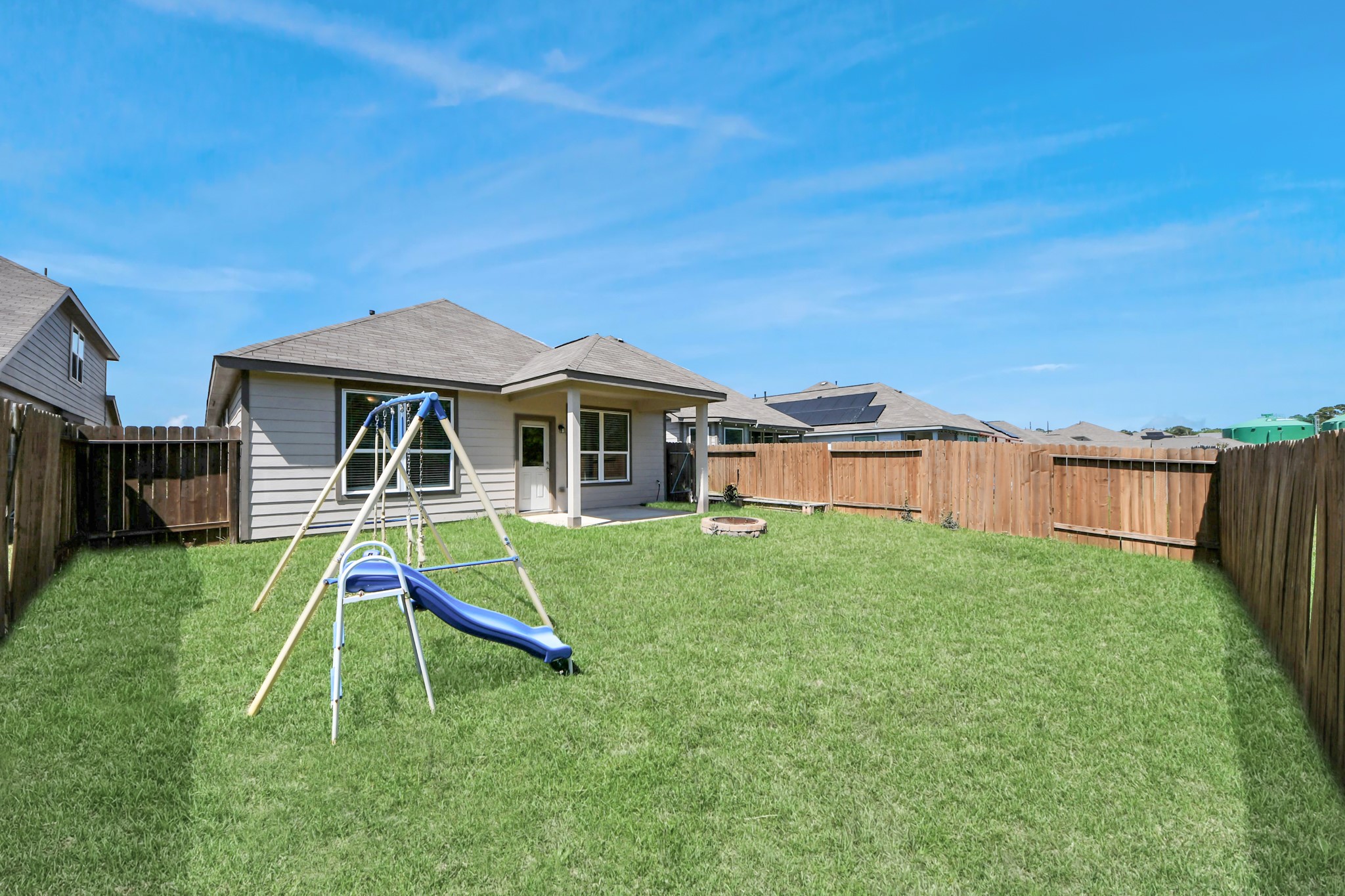 17630 Holroyd Road Property Photo 23