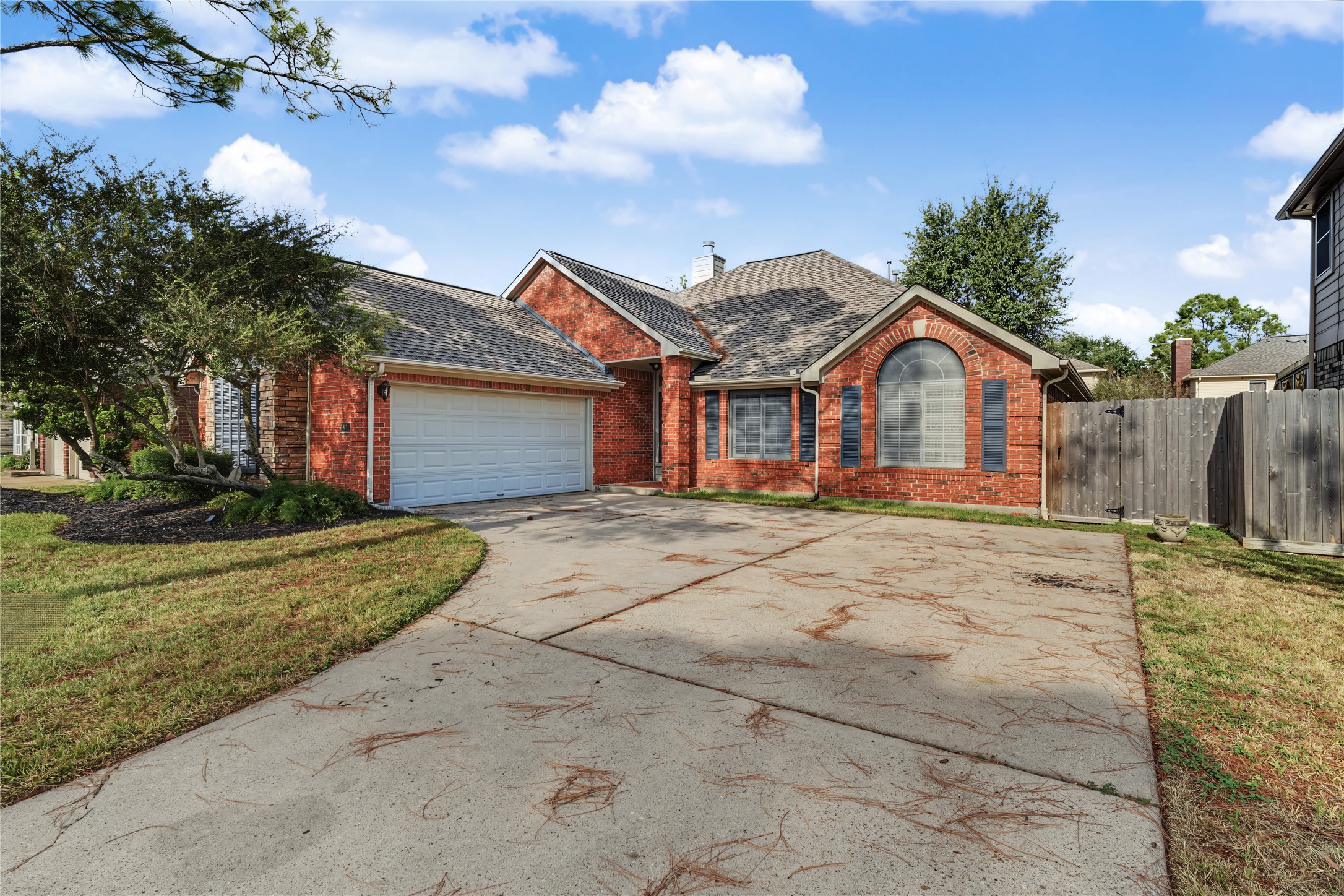 835 Maplewood Falls Court Property Photo 1