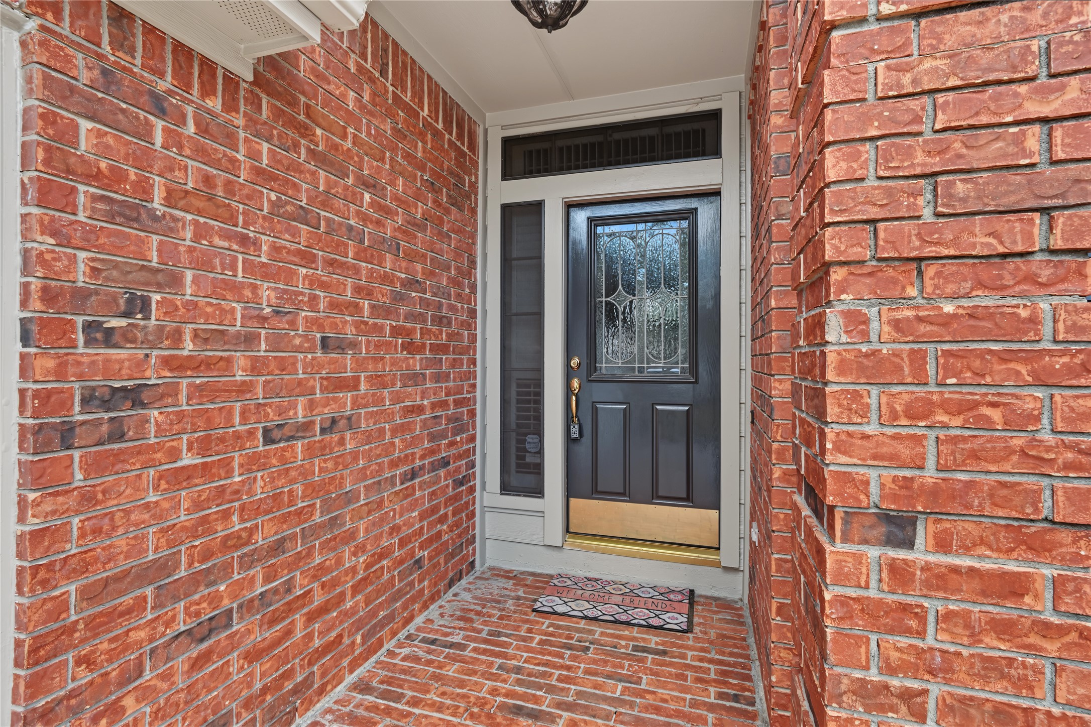835 Maplewood Falls Court Property Photo 3