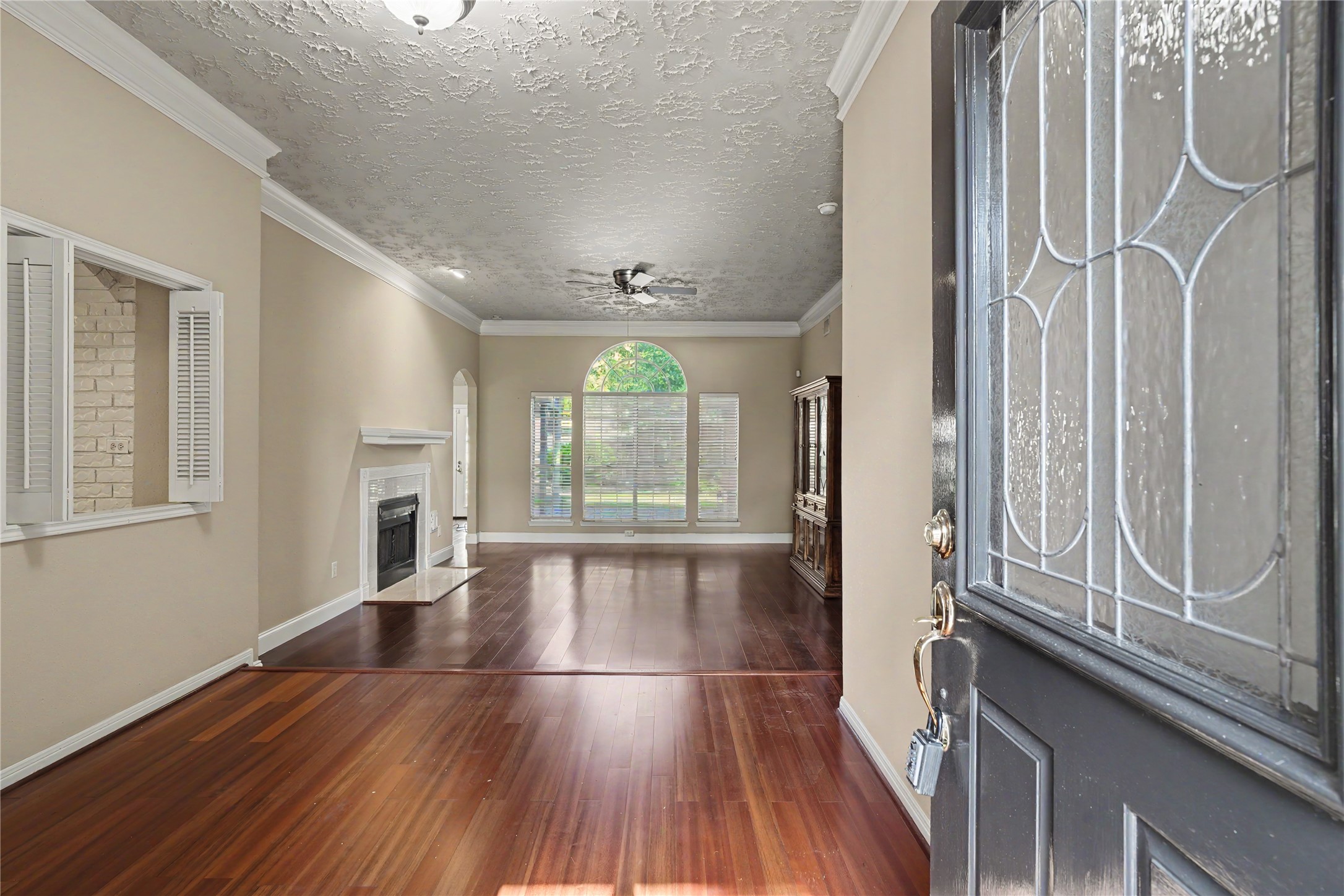 835 Maplewood Falls Court Property Photo 4