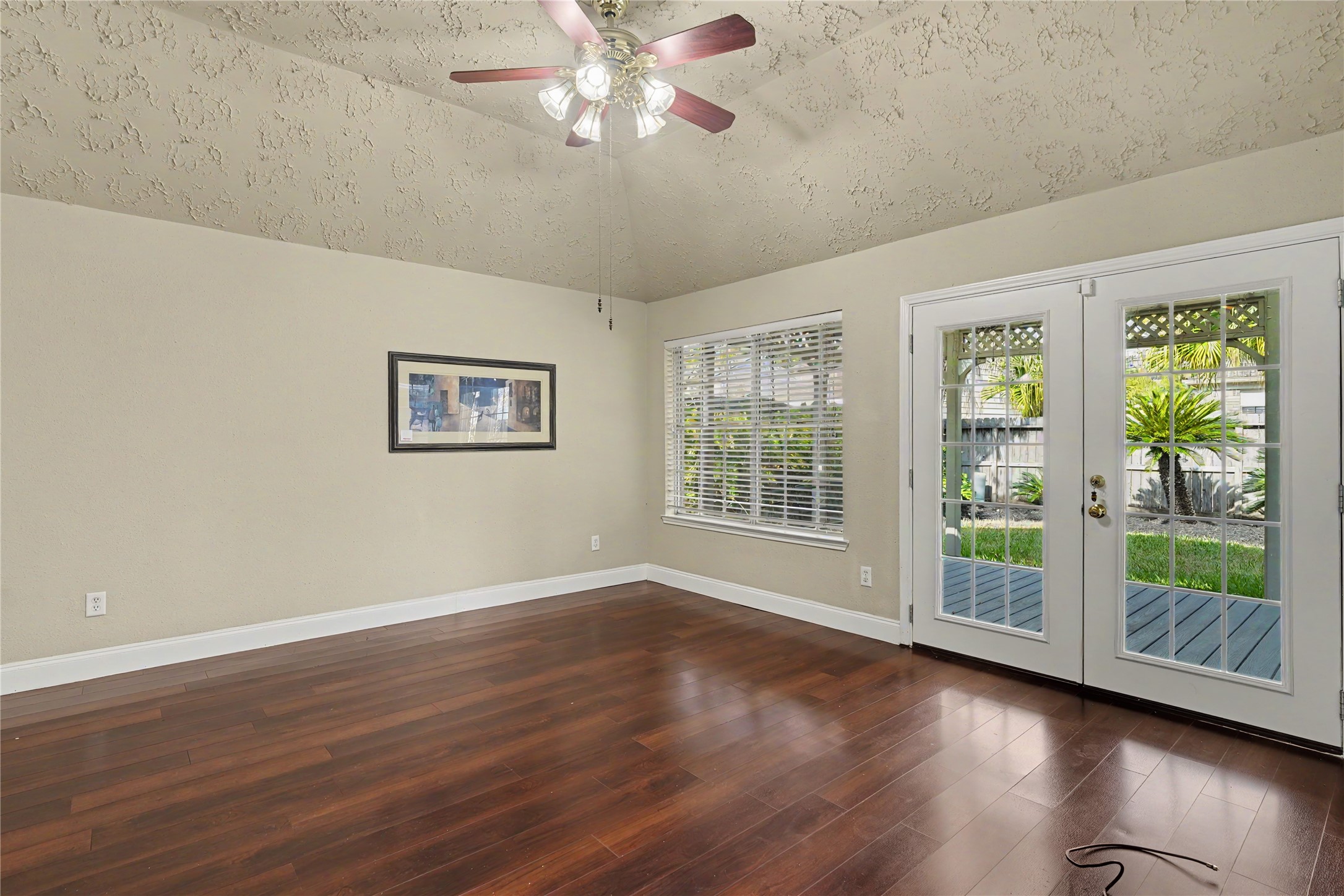 835 Maplewood Falls Court Property Photo 10