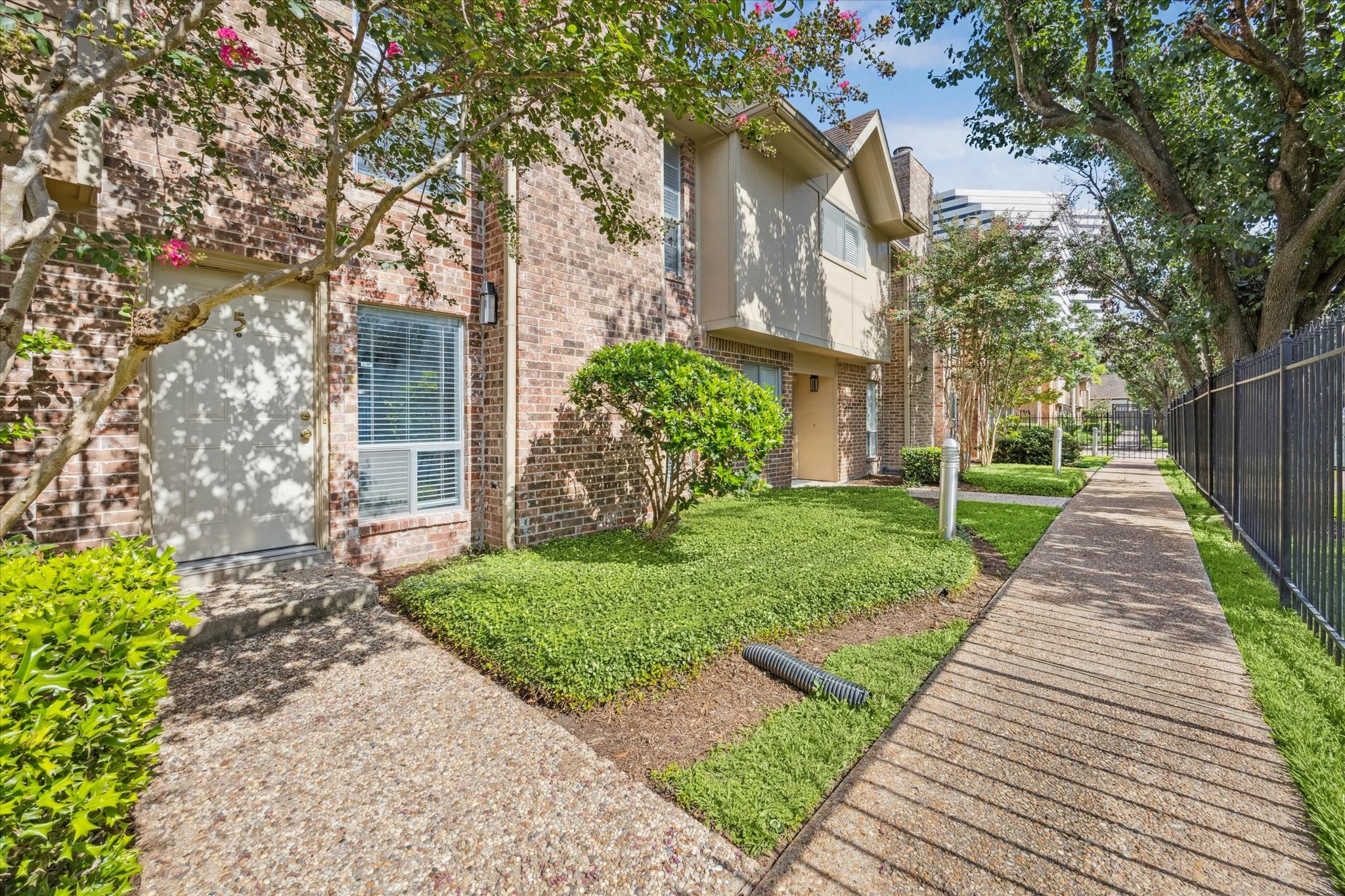 2501 Bering Drive 5 Property Photo 15