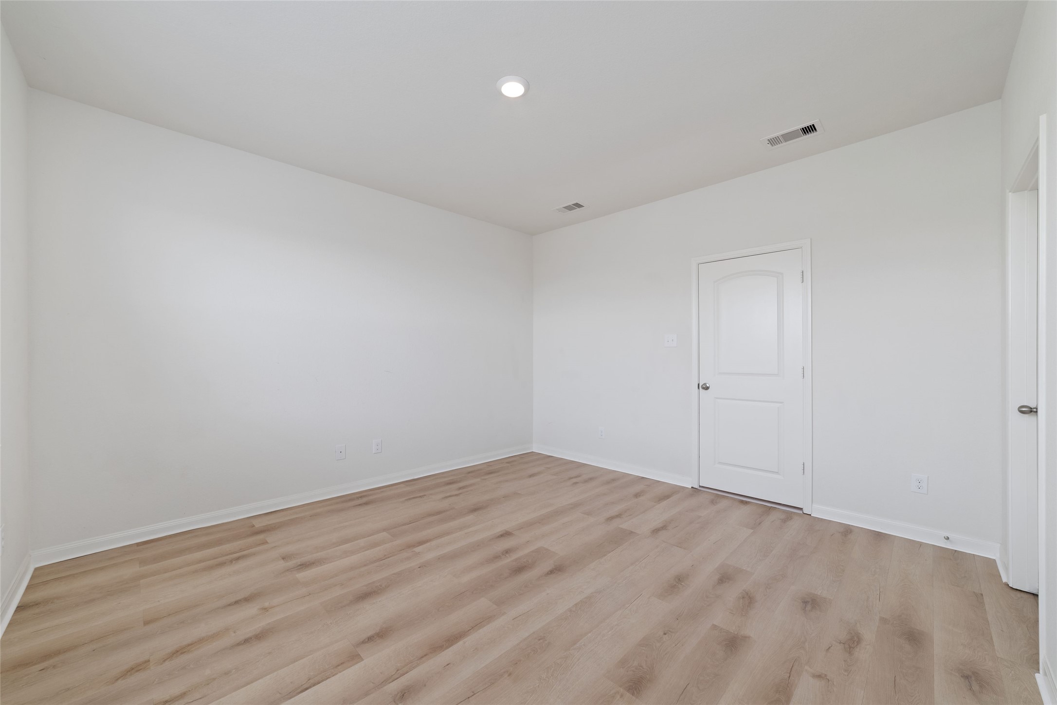 3000 Iron Woods Drive Property Photo 17