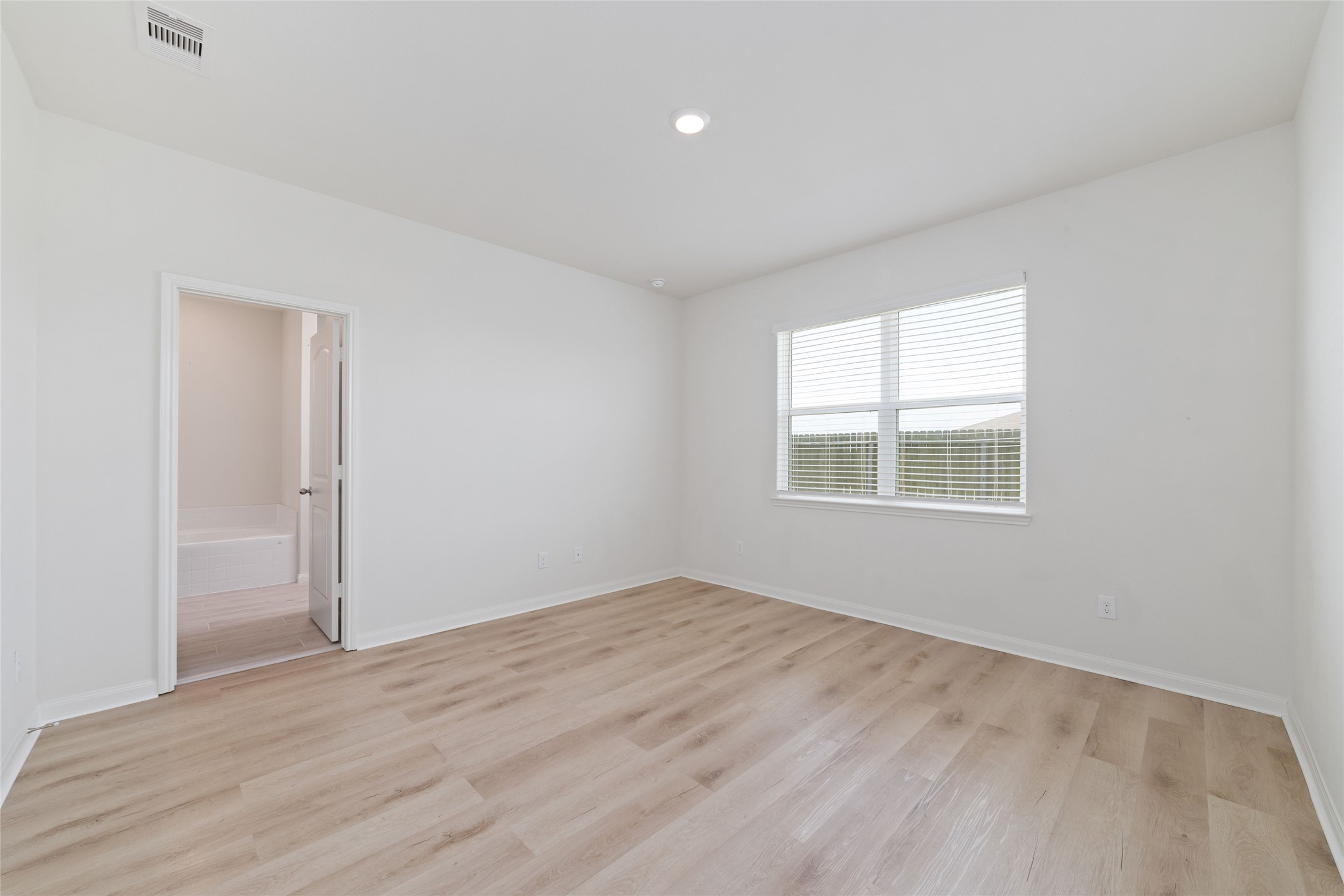 3000 Iron Woods Drive Property Photo 18
