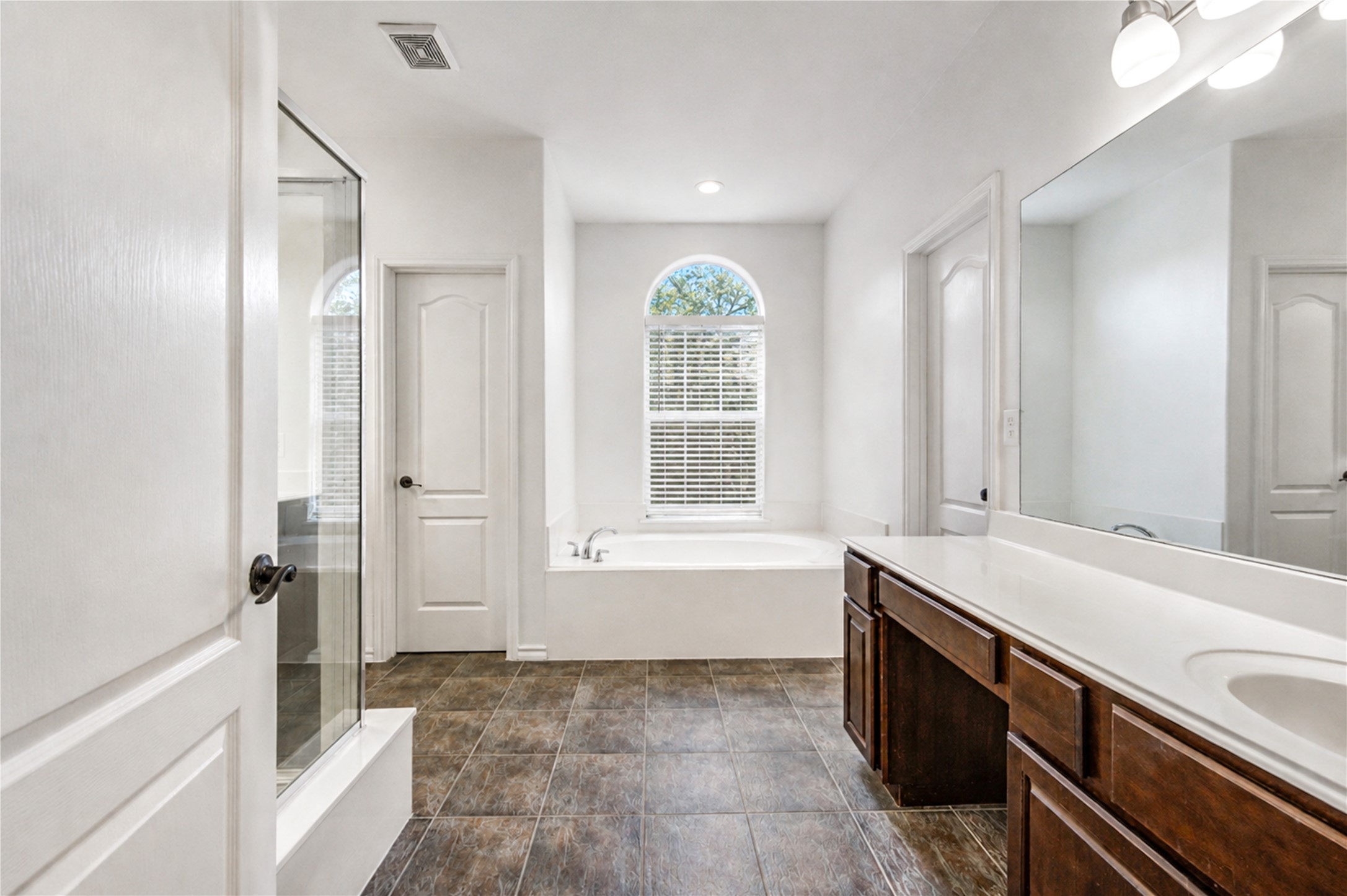 1322 Emancipation Avenue Property Photo 13