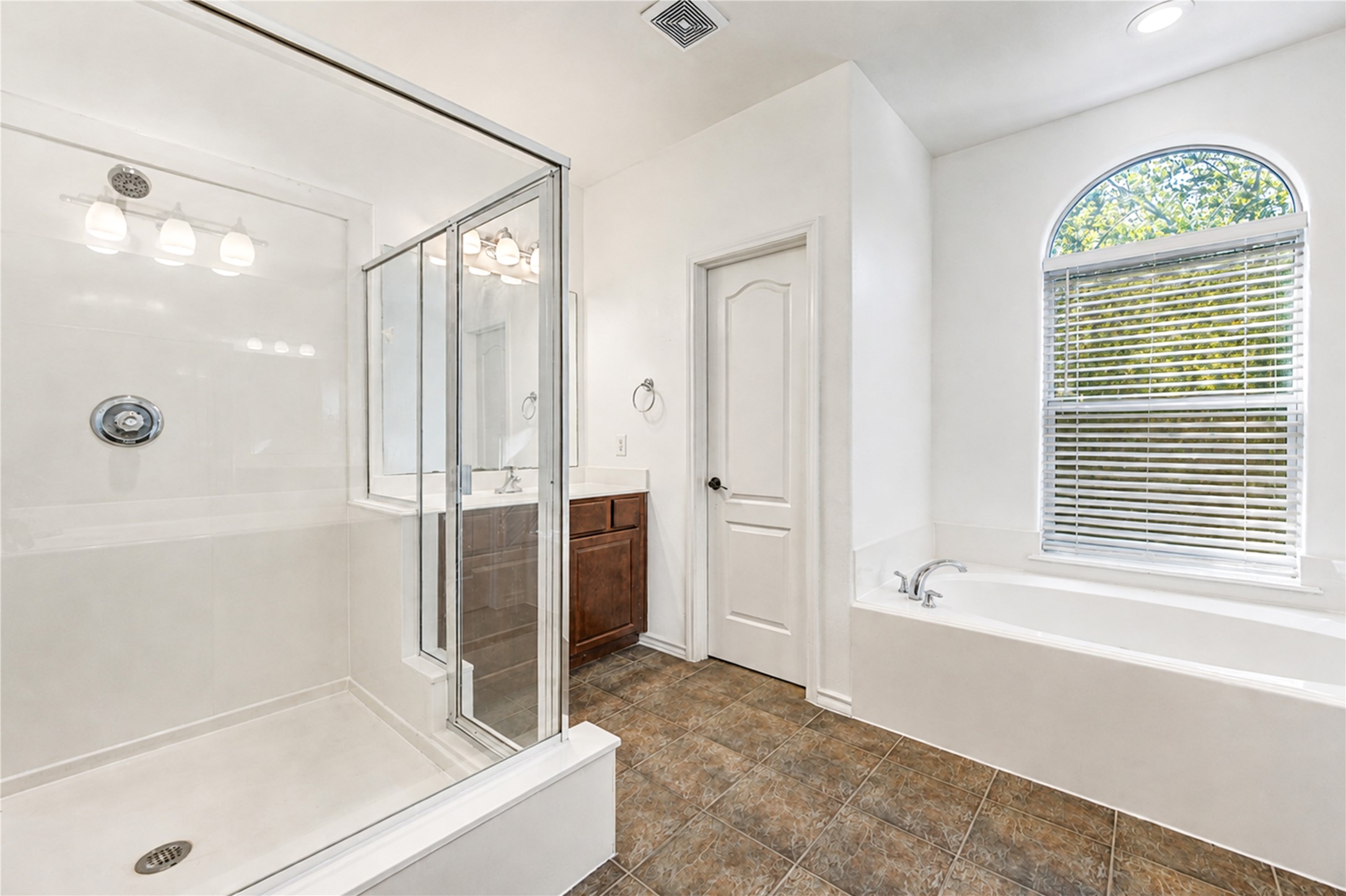 1322 Emancipation Avenue Property Photo 15
