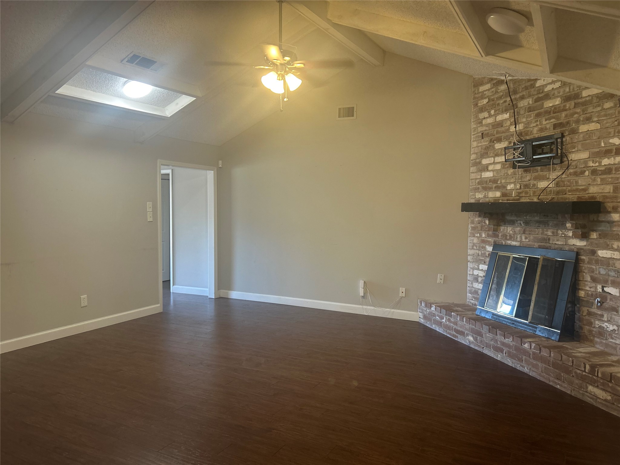 1805 King Arthur Court Property Photo 2