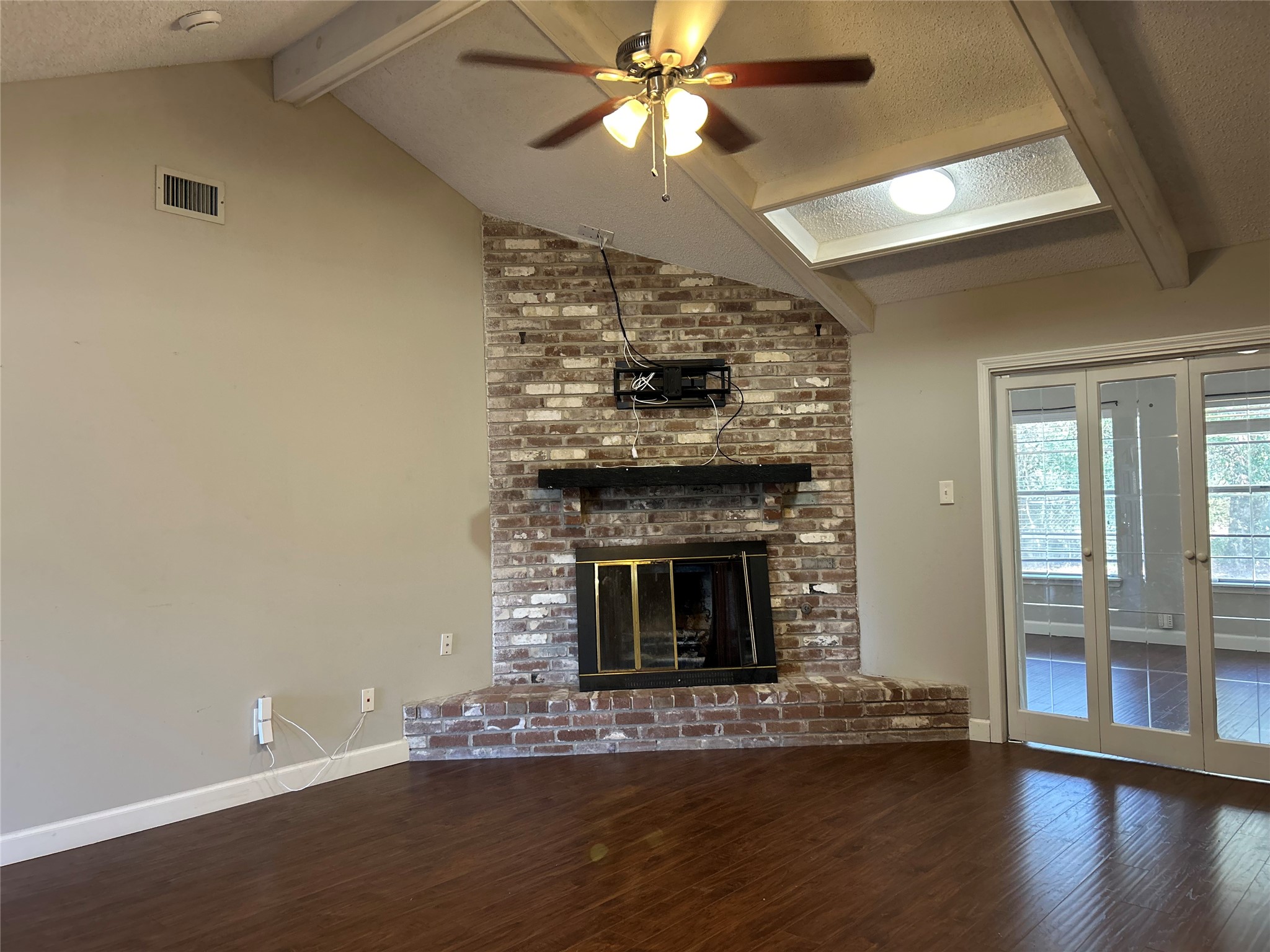 1805 King Arthur Court Property Photo 6