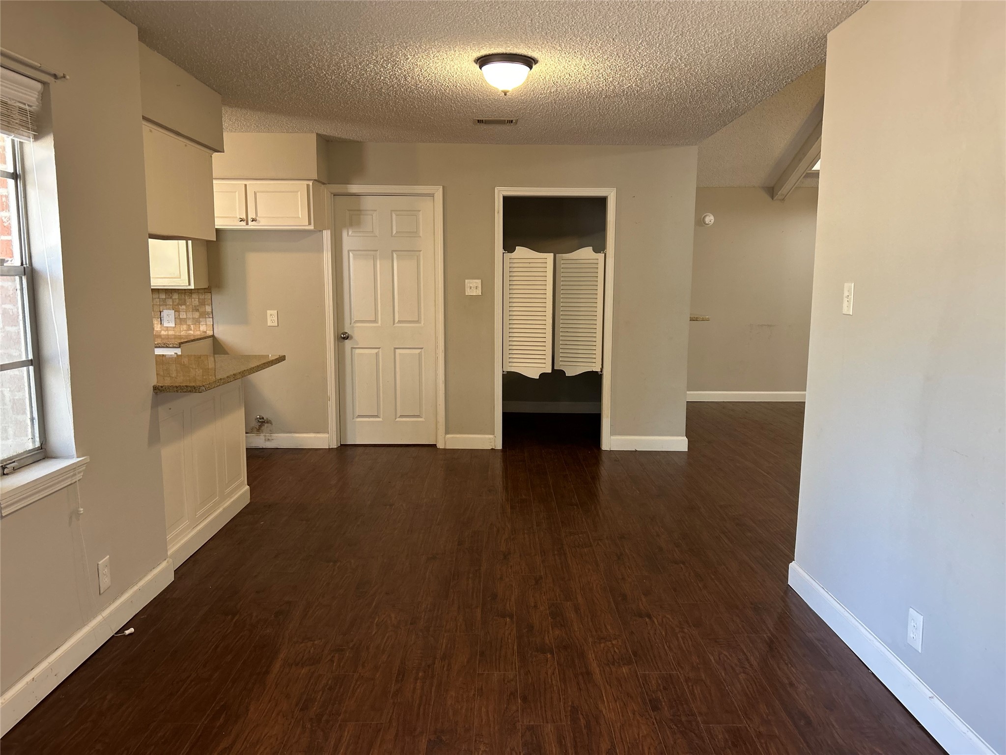 1805 King Arthur Court Property Photo 10