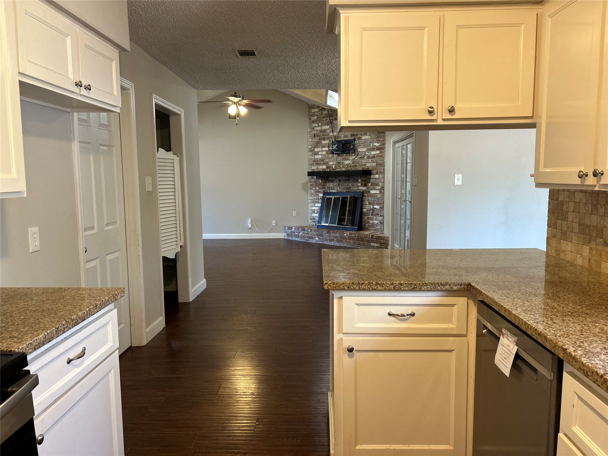1805 King Arthur Court Property Photo 12