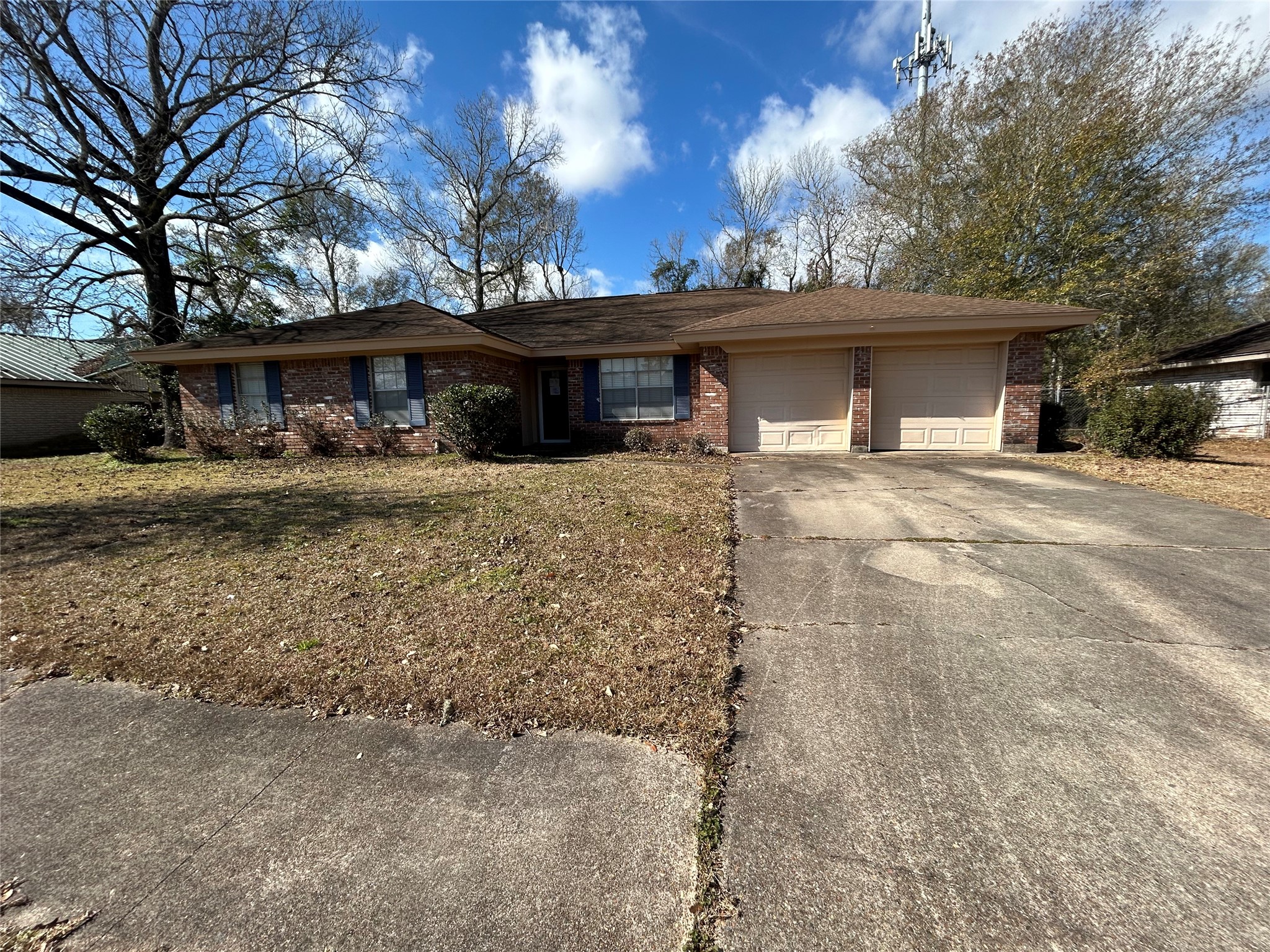 1805 King Arthur Court Property Photo 39