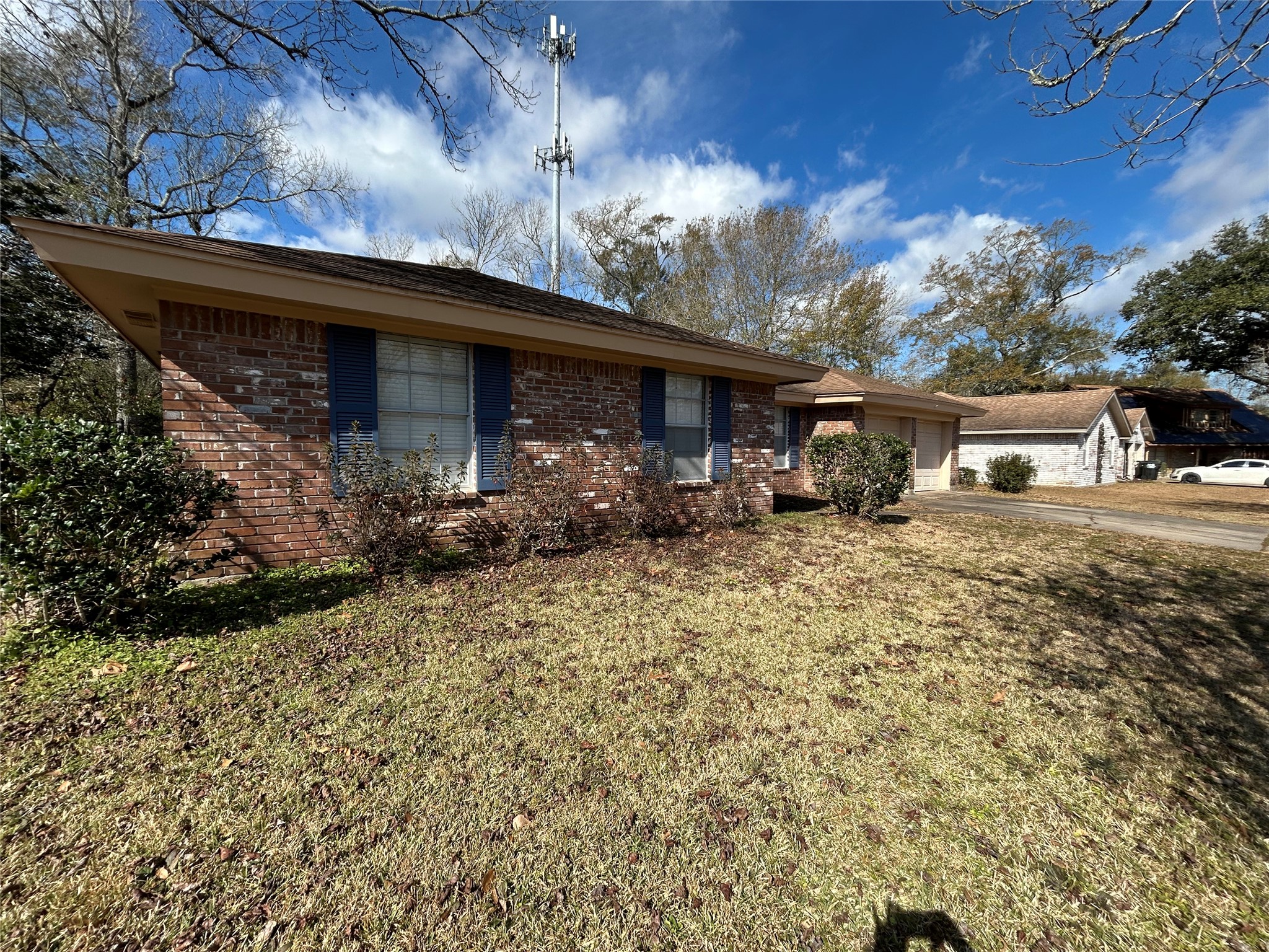1805 King Arthur Court Property Photo 40