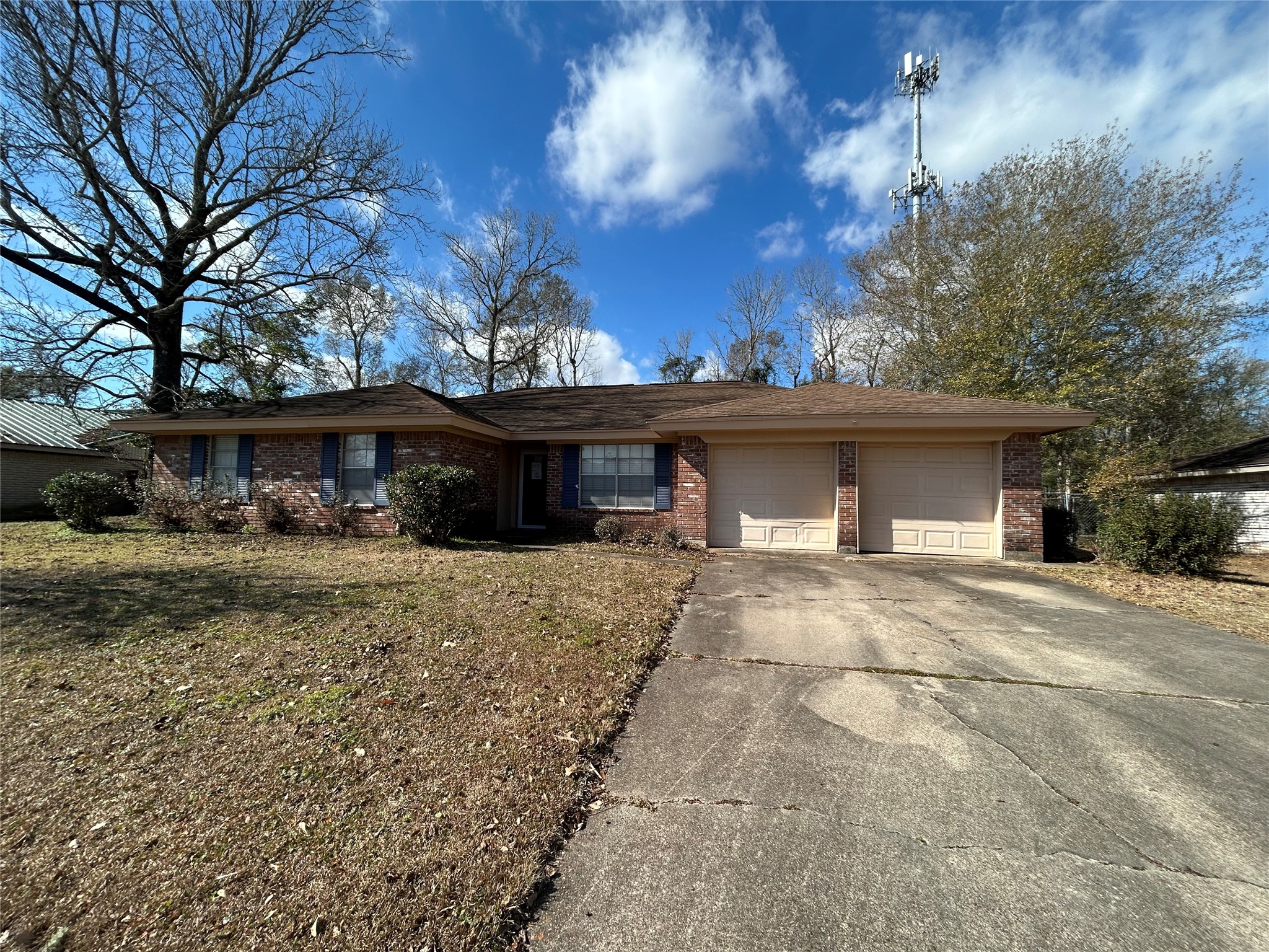 1805 King Arthur Court Property Photo 41