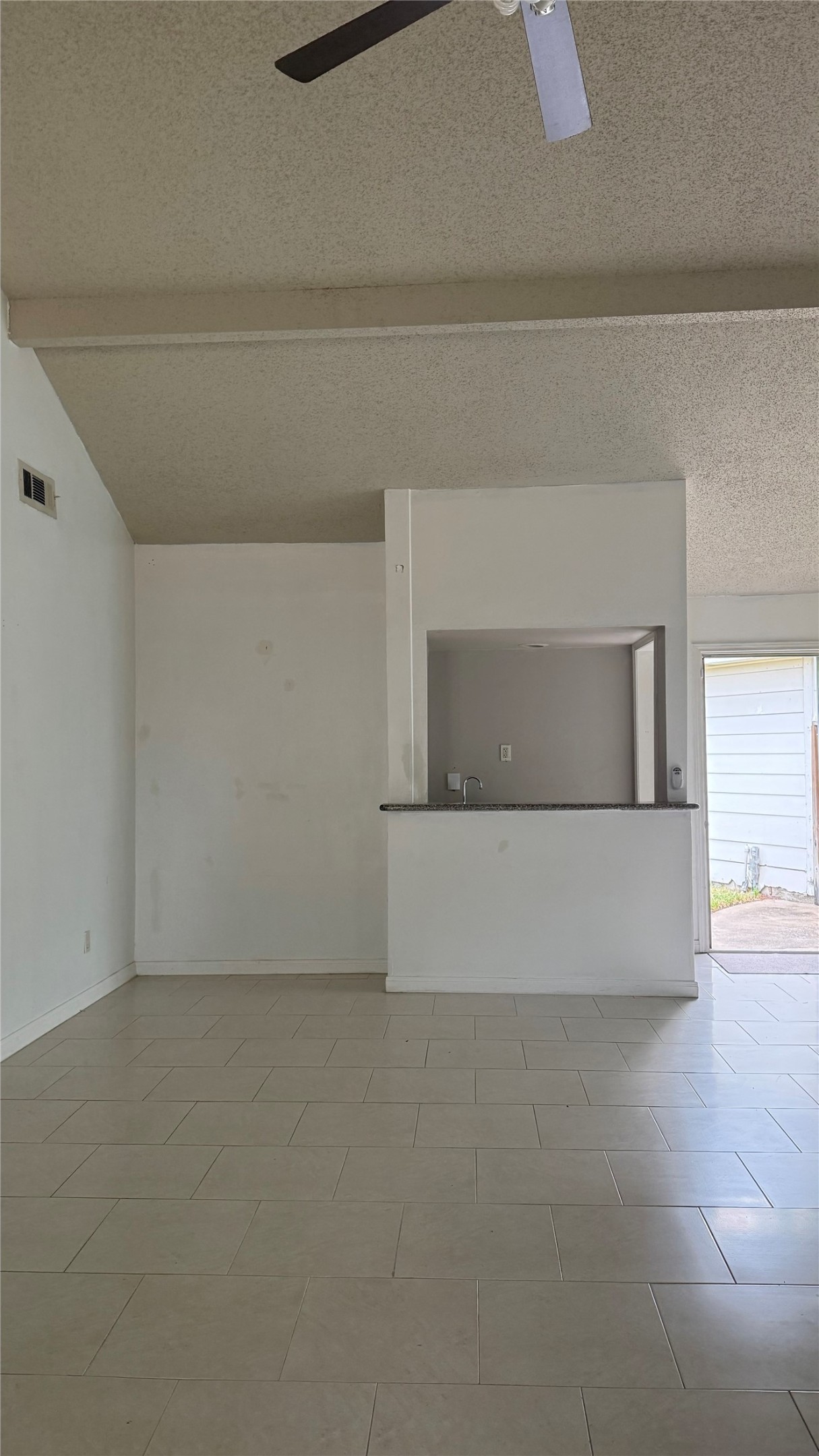 1907 Sedgie Drive Property Photo 10