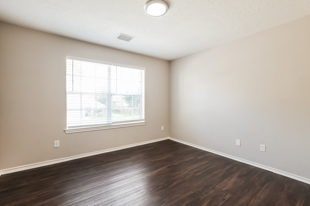 7411 Telico Junction Lane Property Photo 12