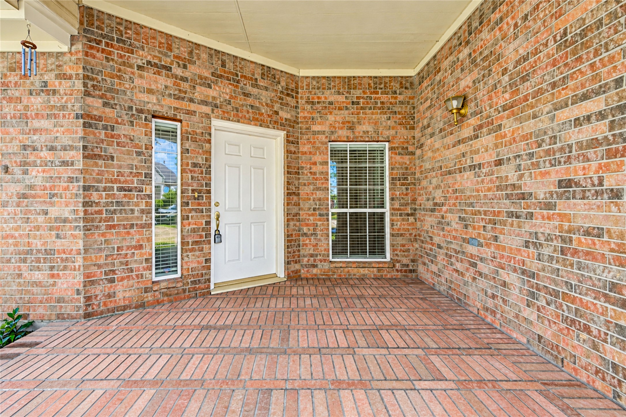 12619 Vineyard Trail Lane Property Photo 2