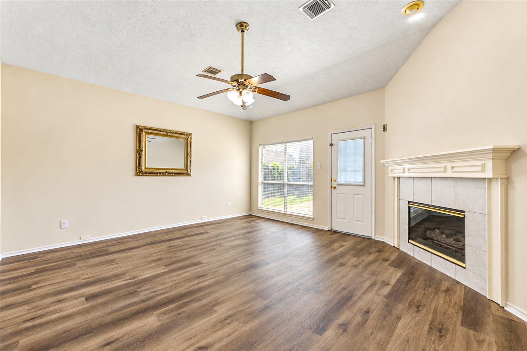 12619 Vineyard Trail Lane Property Photo 8