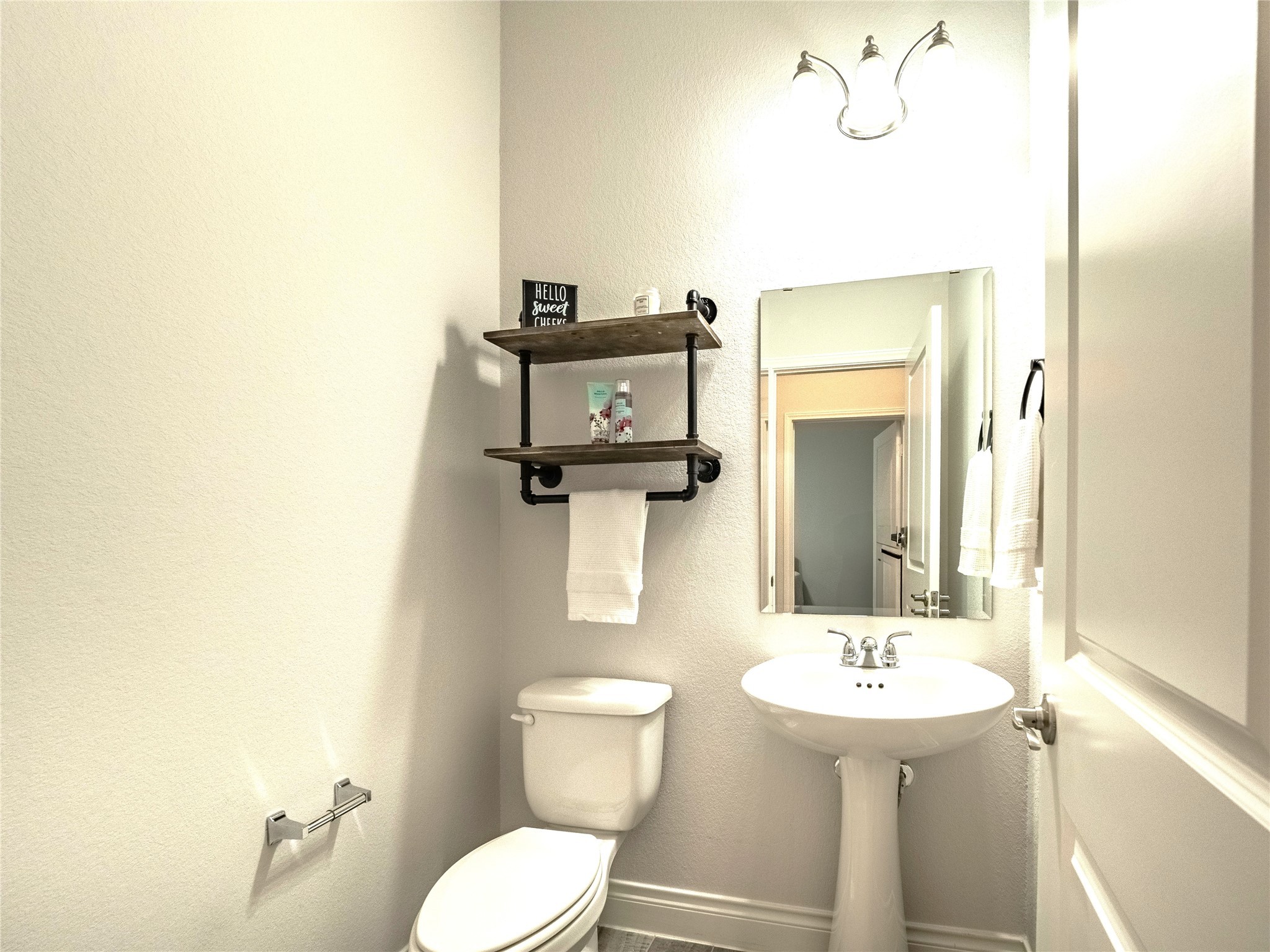 10406 Fluxus Way Property Photo 16