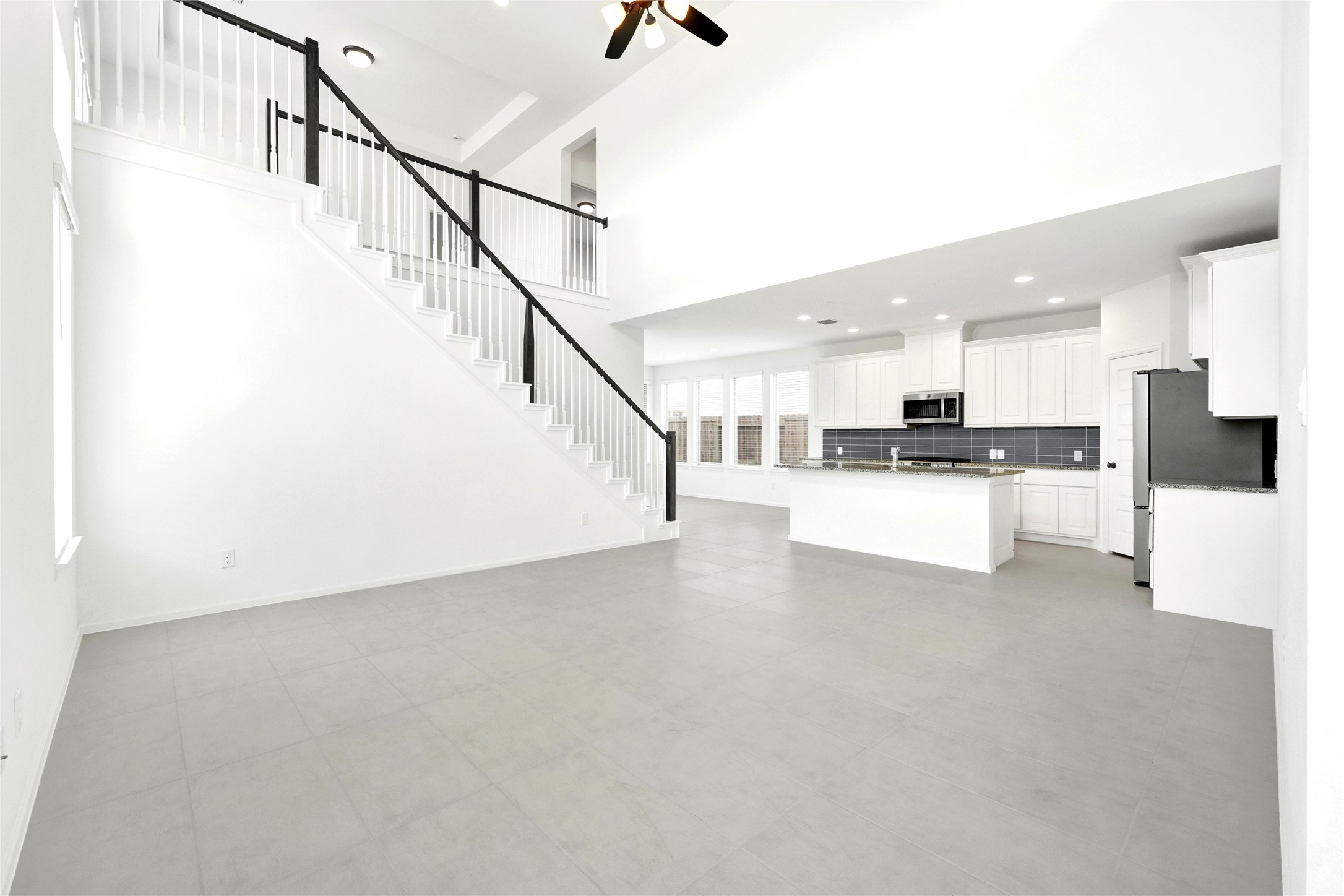 31010 Evening Skye Drive Property Photo 3