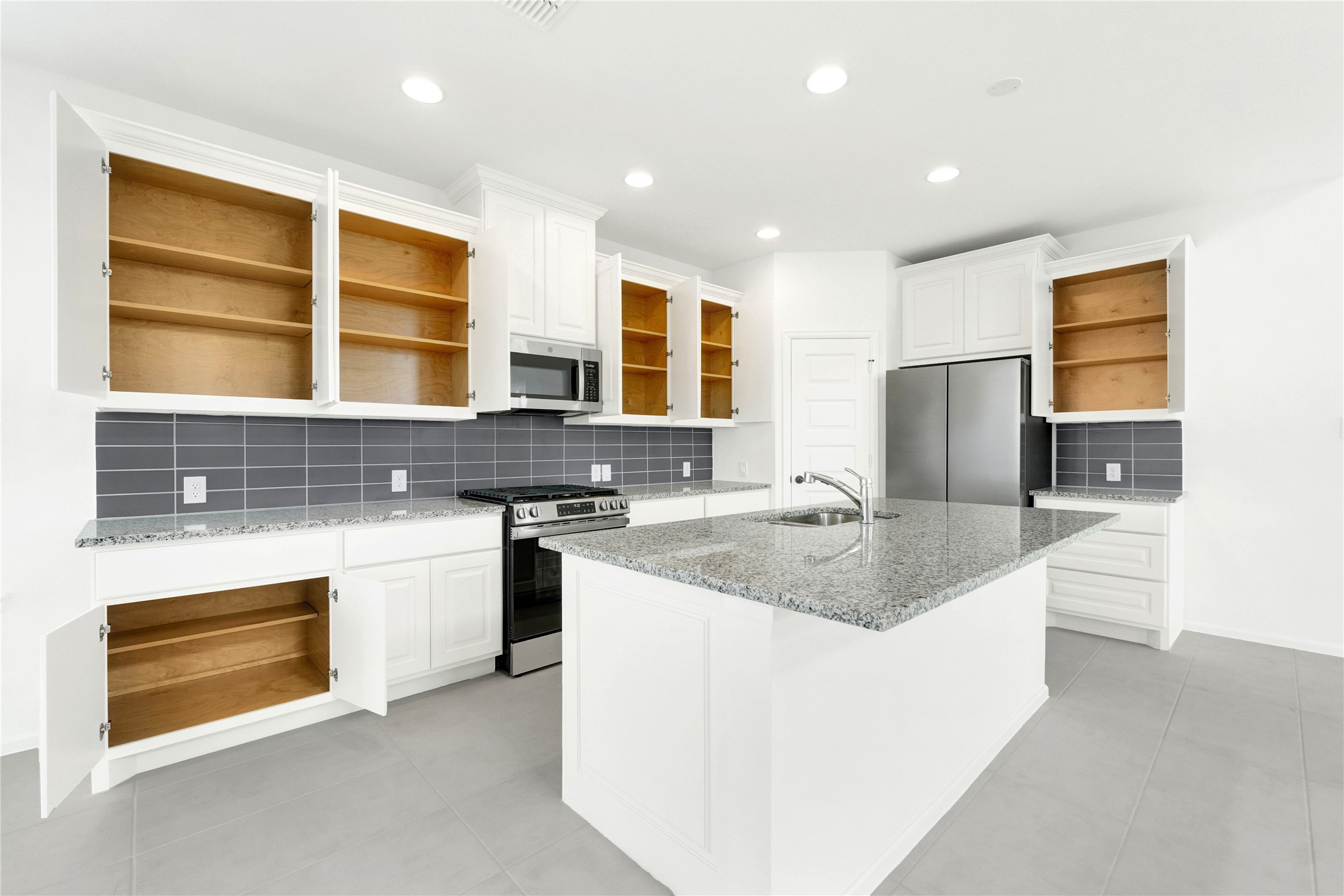 31010 Evening Skye Drive Property Photo 11