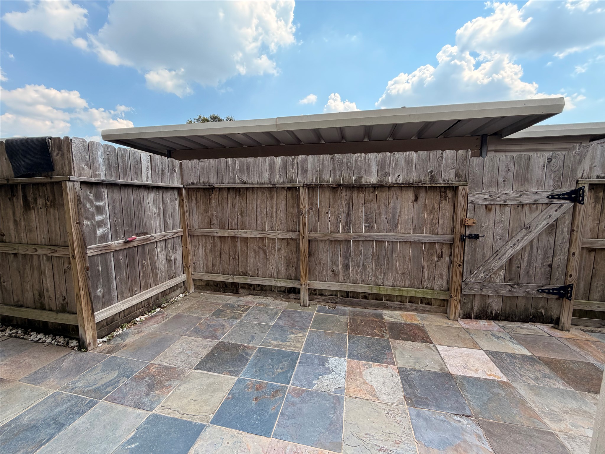 14682 Perthshire Road A Property Photo 32