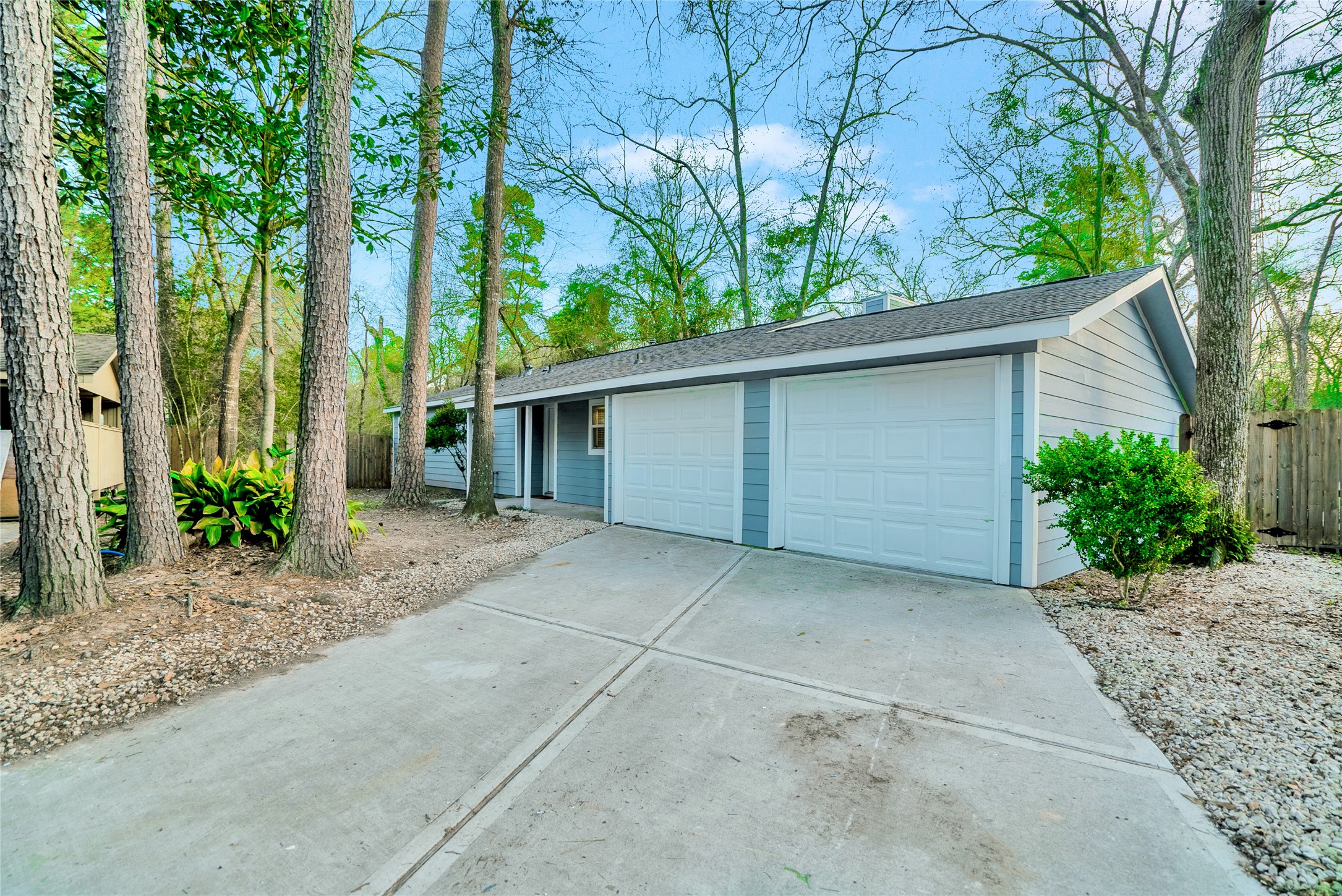 1314 E Red Cedar Circle Property Photo 23