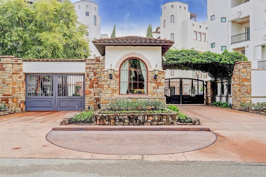 5323 Paseo Caceres Drive