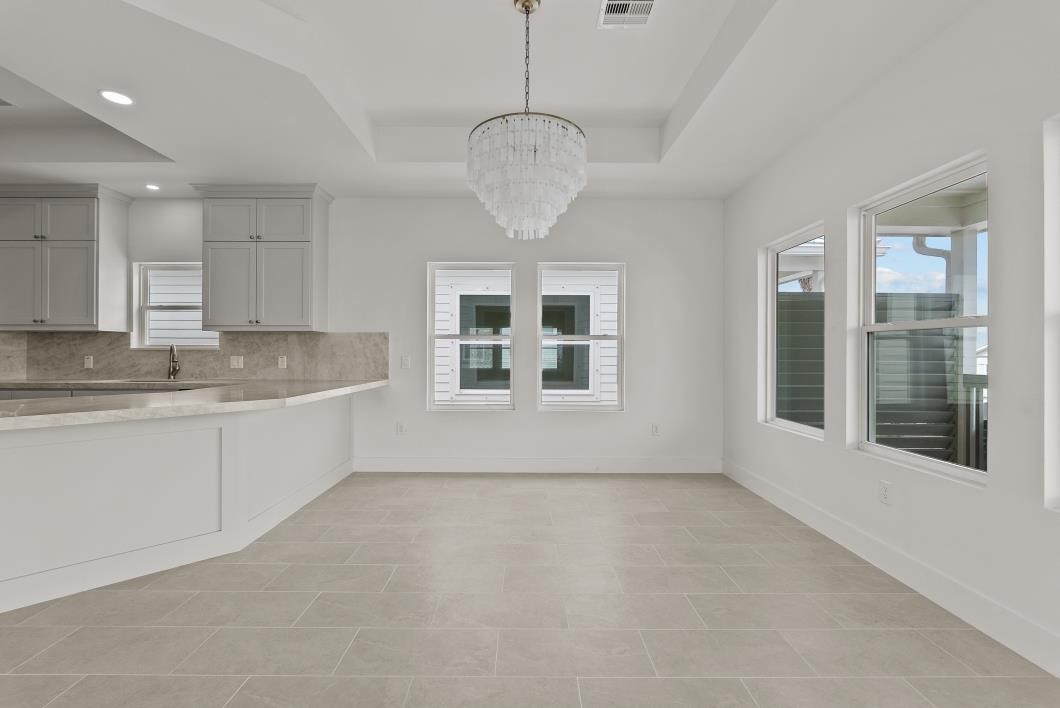 512 2nd Property Photo 10