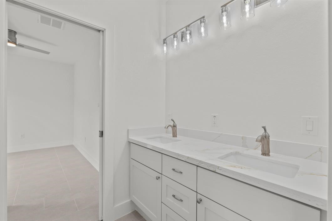 512 2nd Property Photo 26
