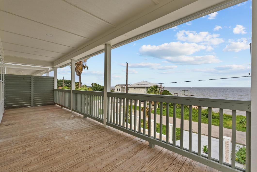 512 2nd Property Photo 28
