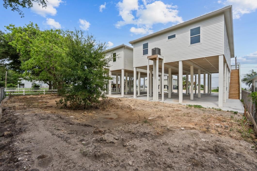 512 2nd Property Photo 31