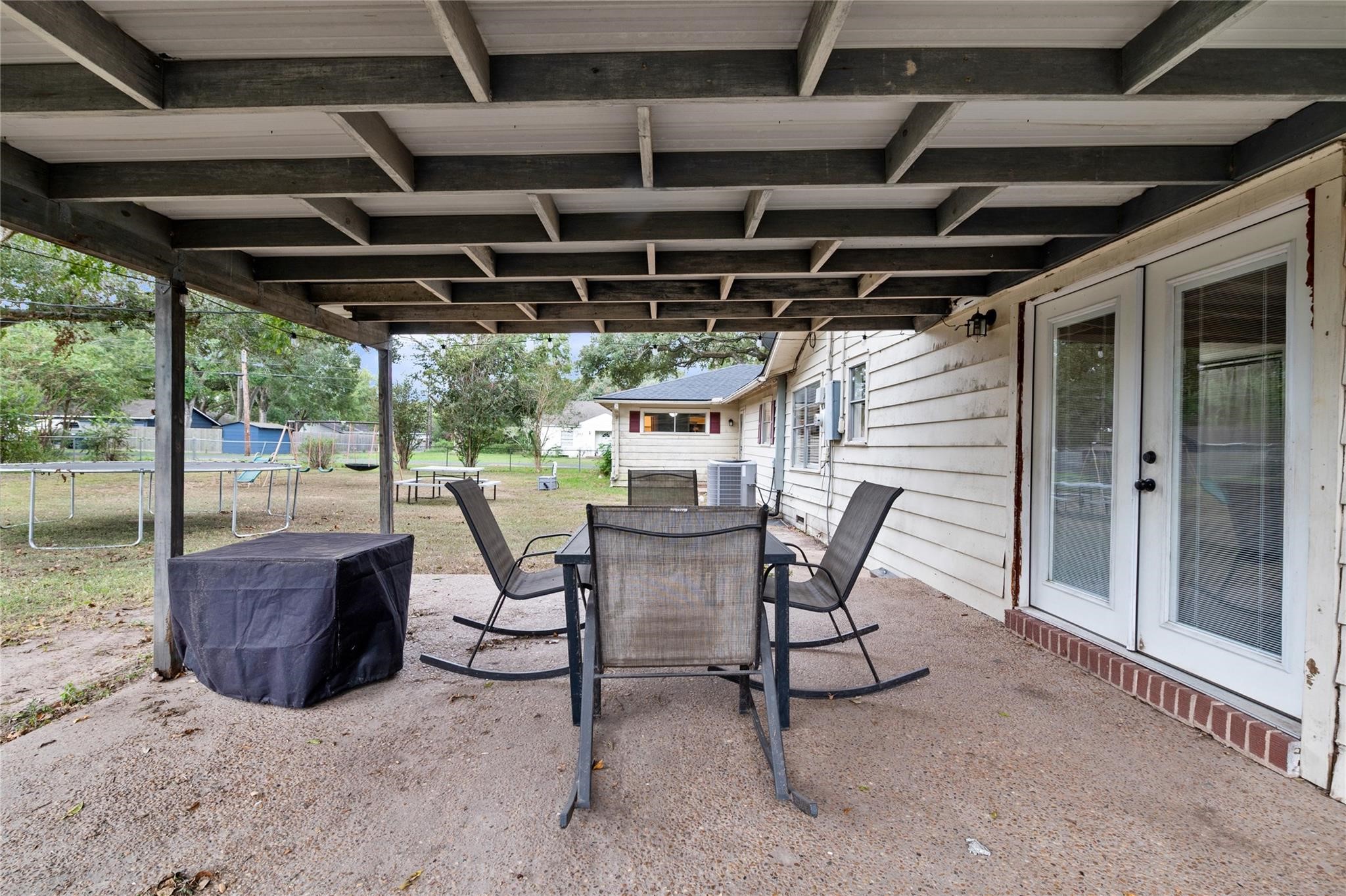702 Avenue J Property Photo 22