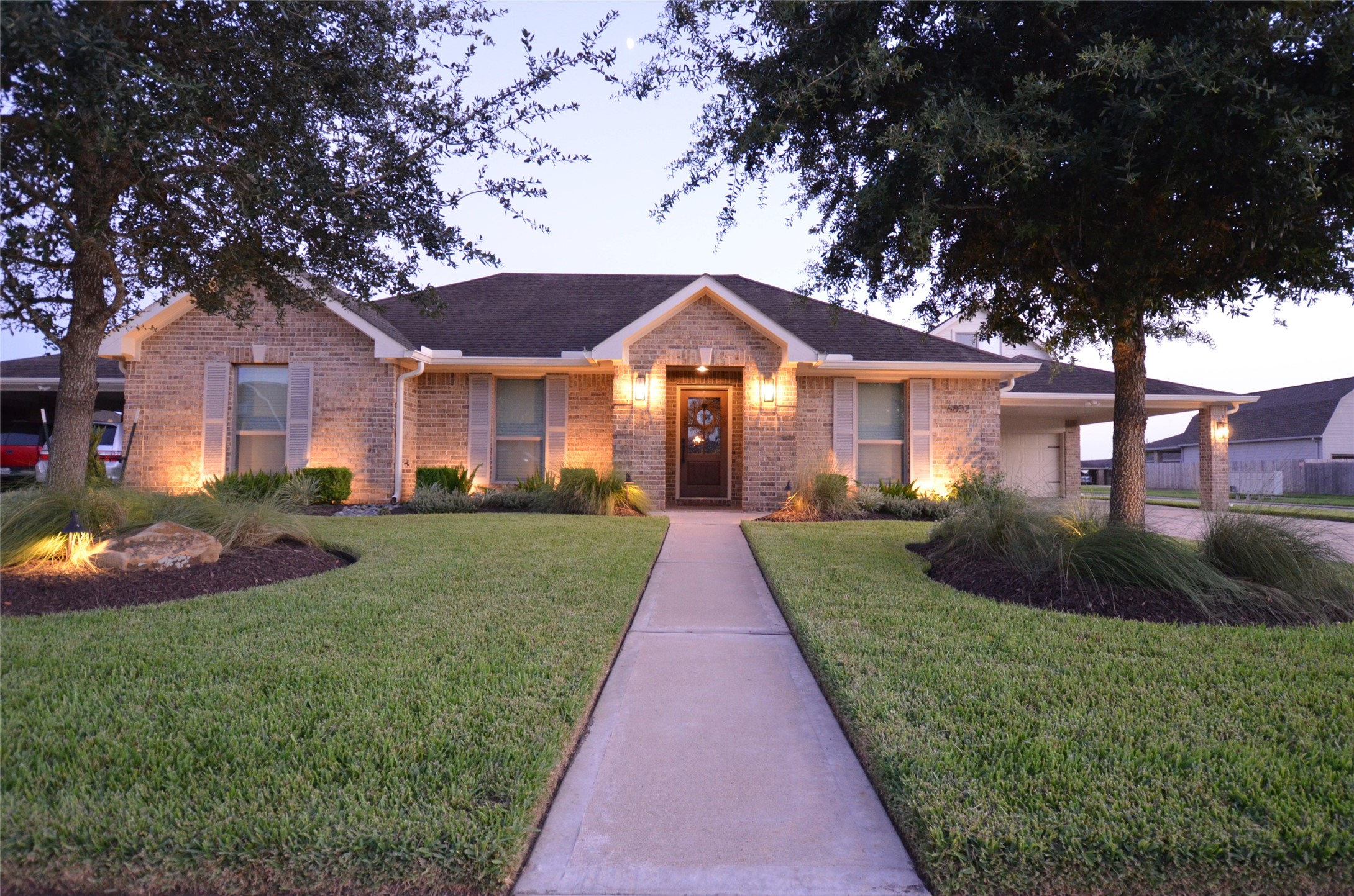 6802 Arlington Drive Property Photo 4