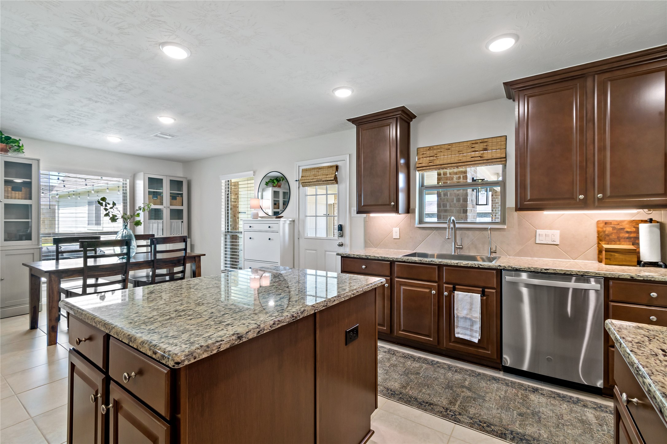 6802 Arlington Drive Property Photo 11
