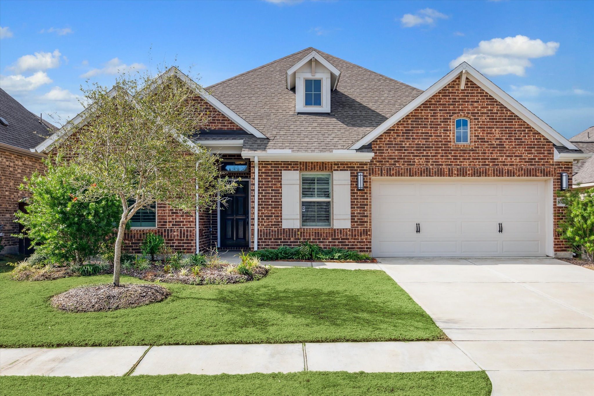 10010 Starry Night Lane Property Photo 1