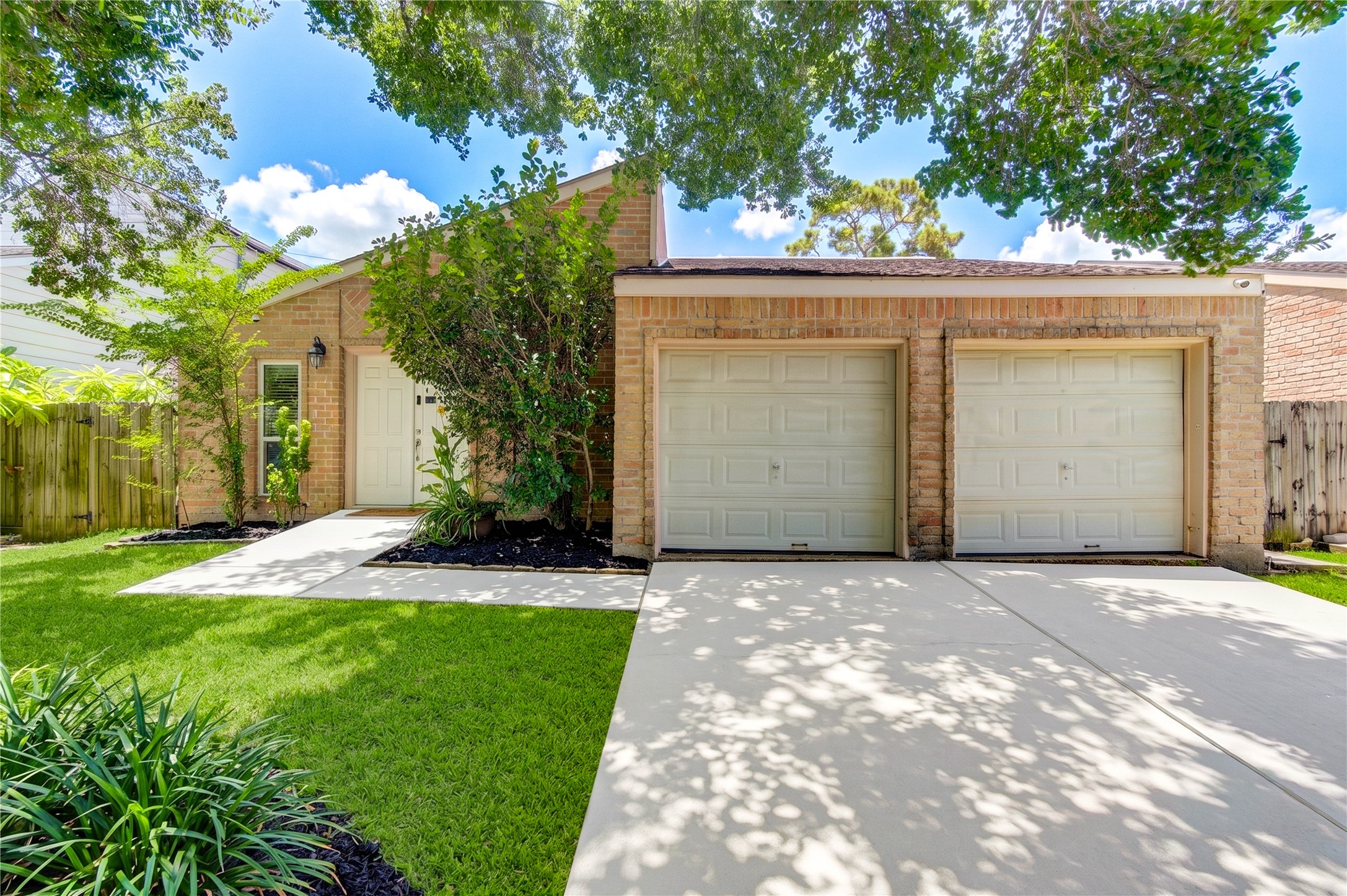 3155 Hazel Park Drive Property Photo 1