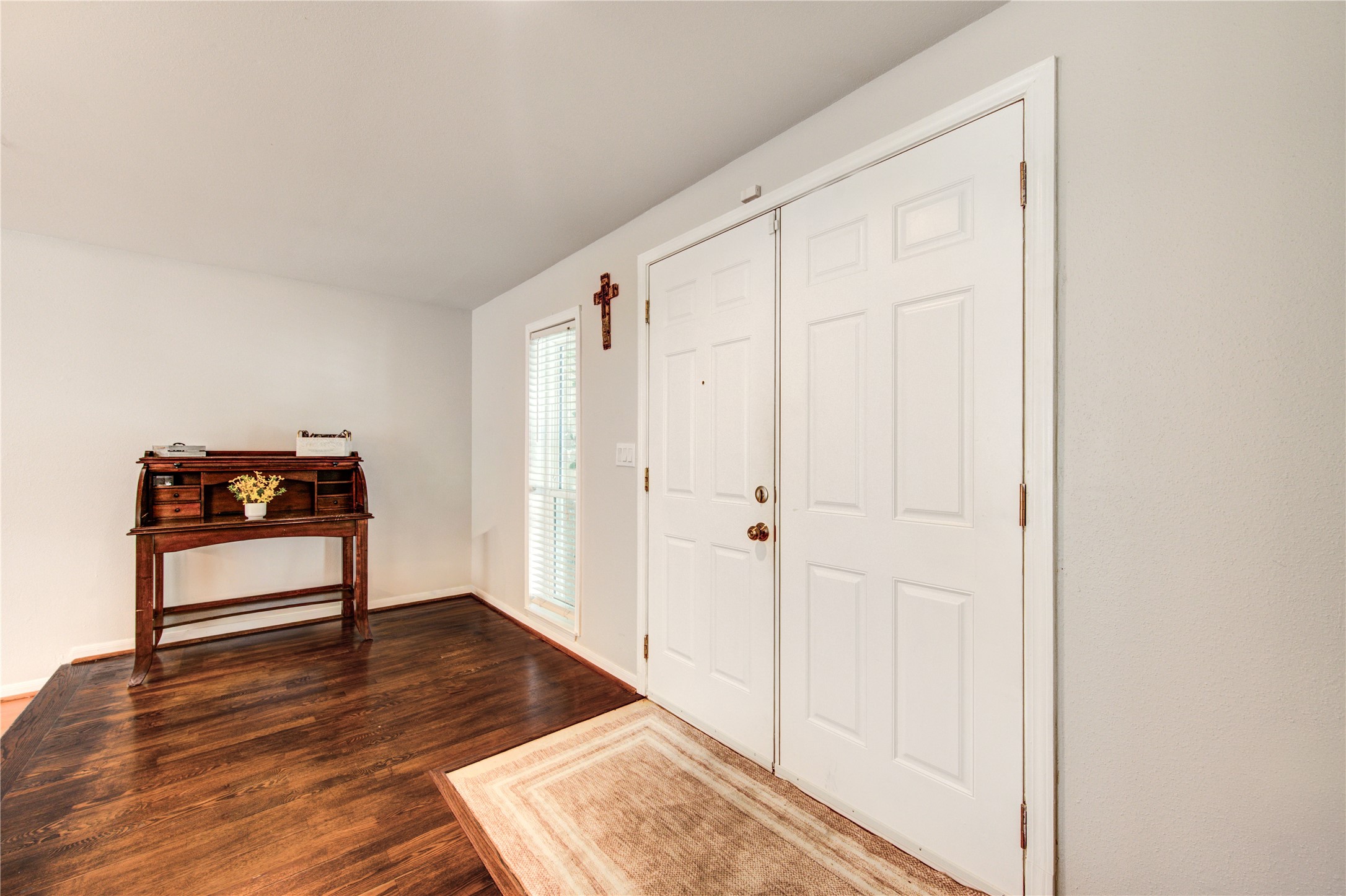 3155 Hazel Park Drive Property Photo 5