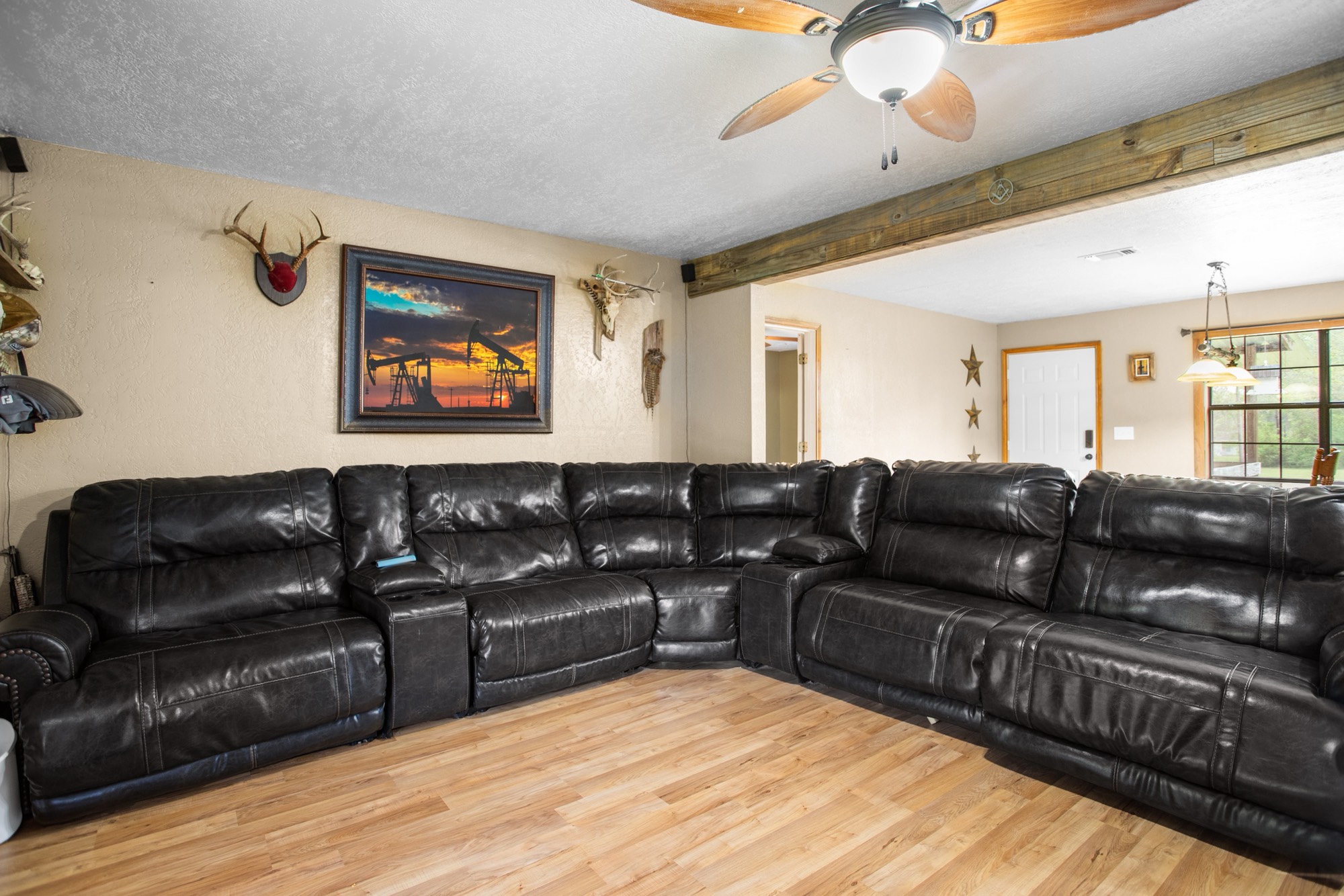 991 Herman Nerren Road Property Photo 3