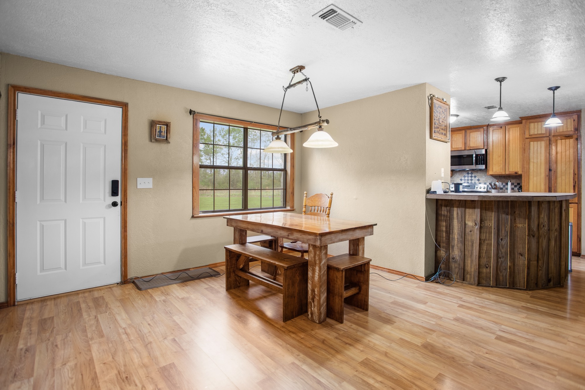 991 Herman Nerren Road Property Photo 8