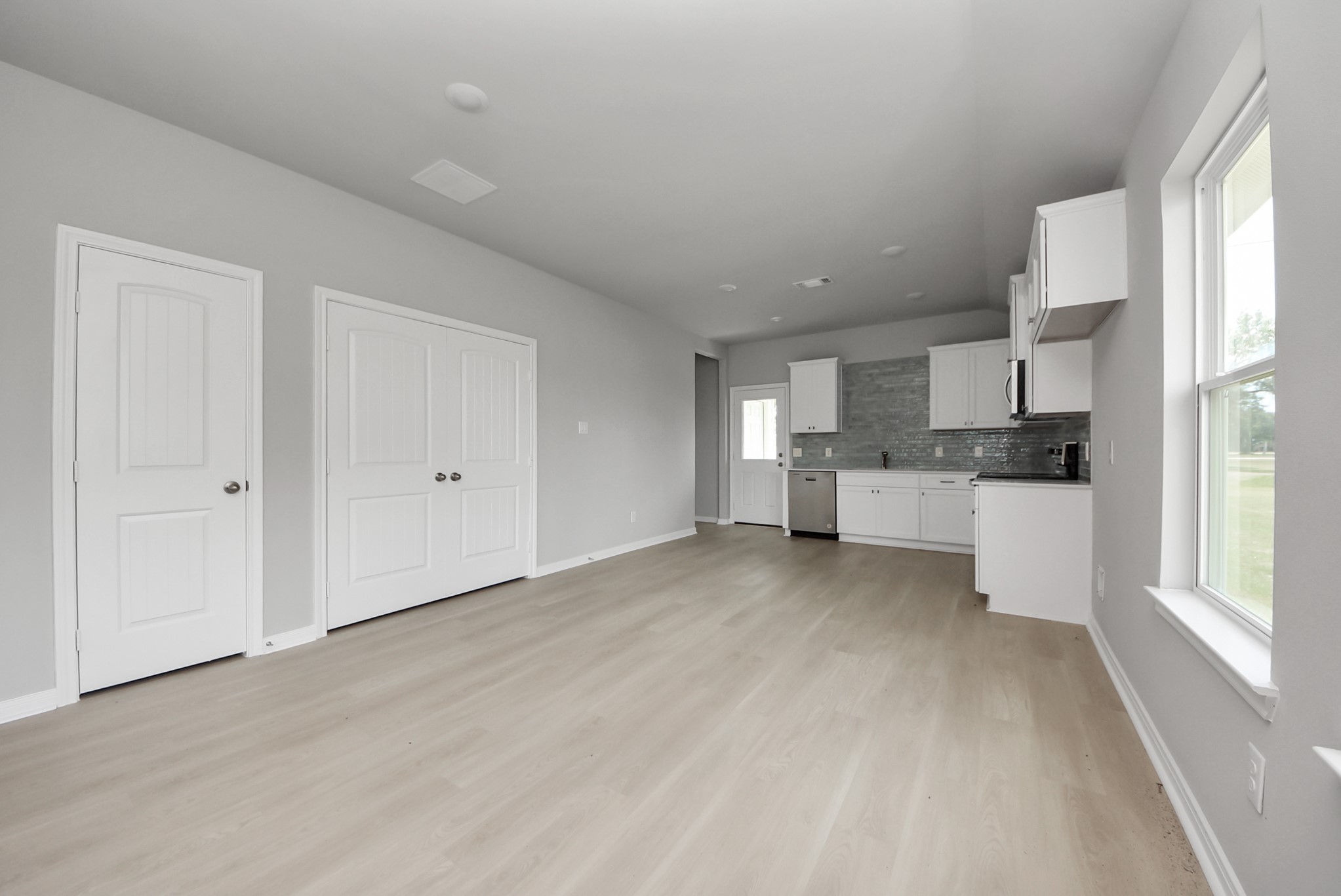 1105 W Bayshore Drive Property Photo 10