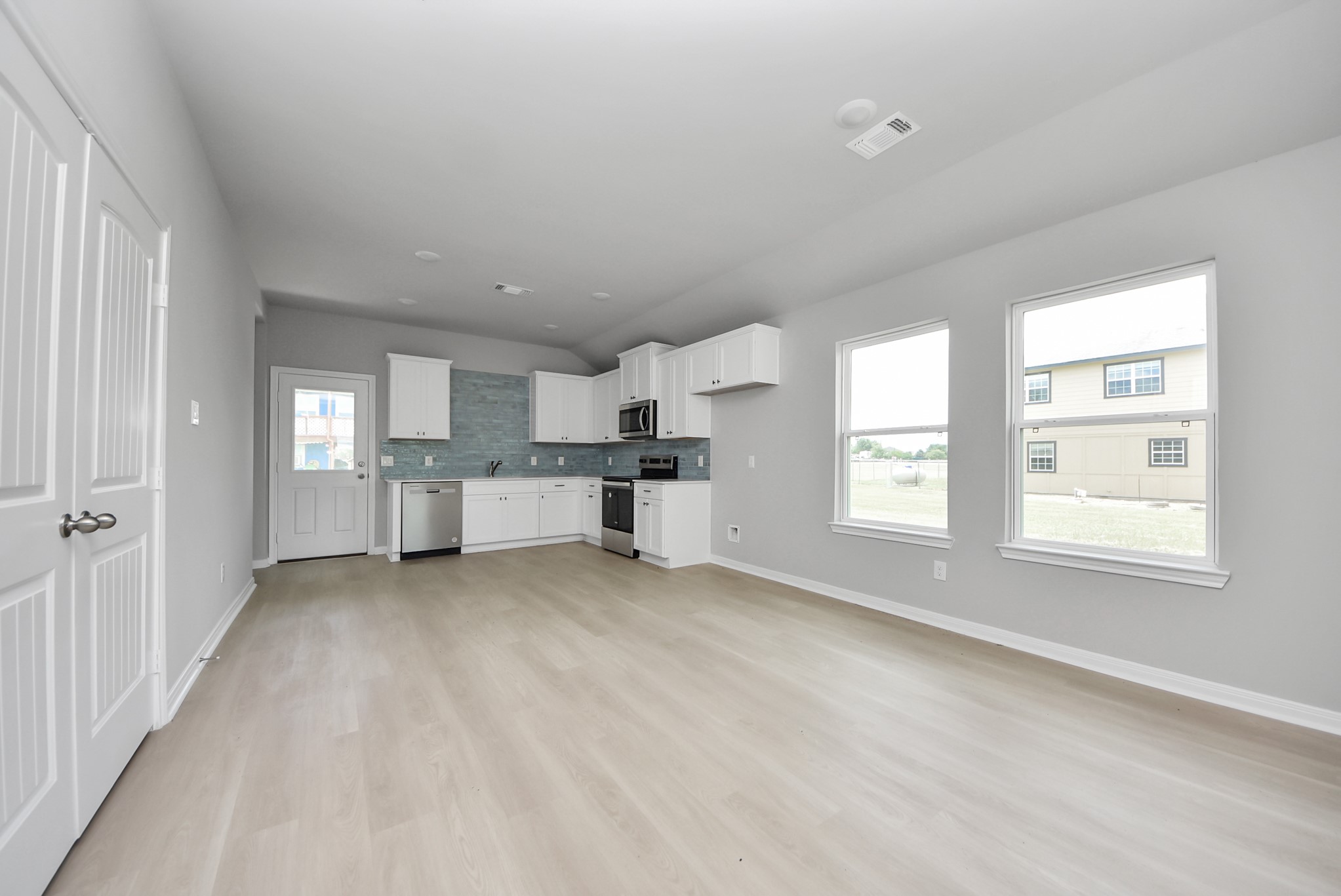 1105 W Bayshore Drive Property Photo 11