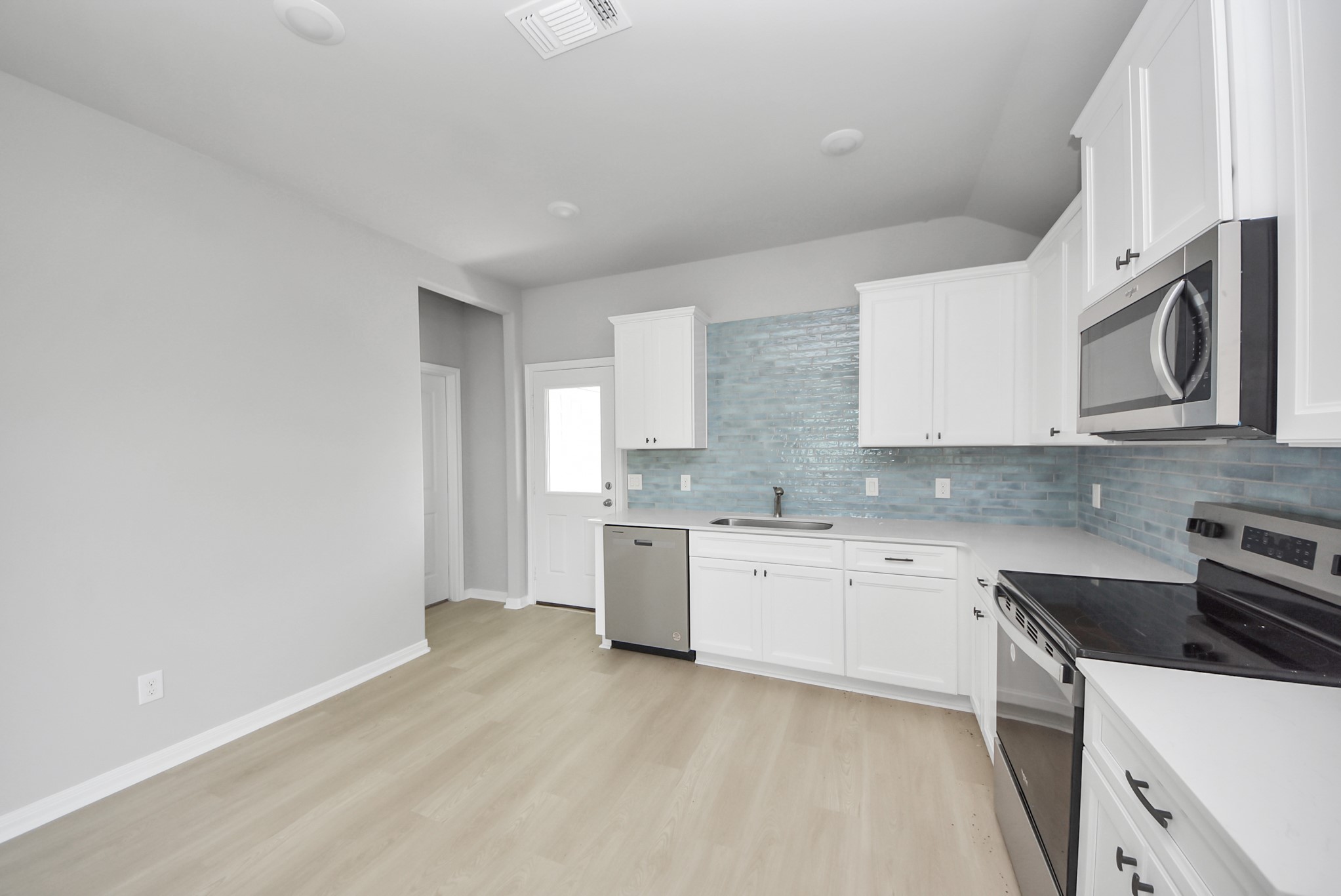 1105 W Bayshore Drive Property Photo 16