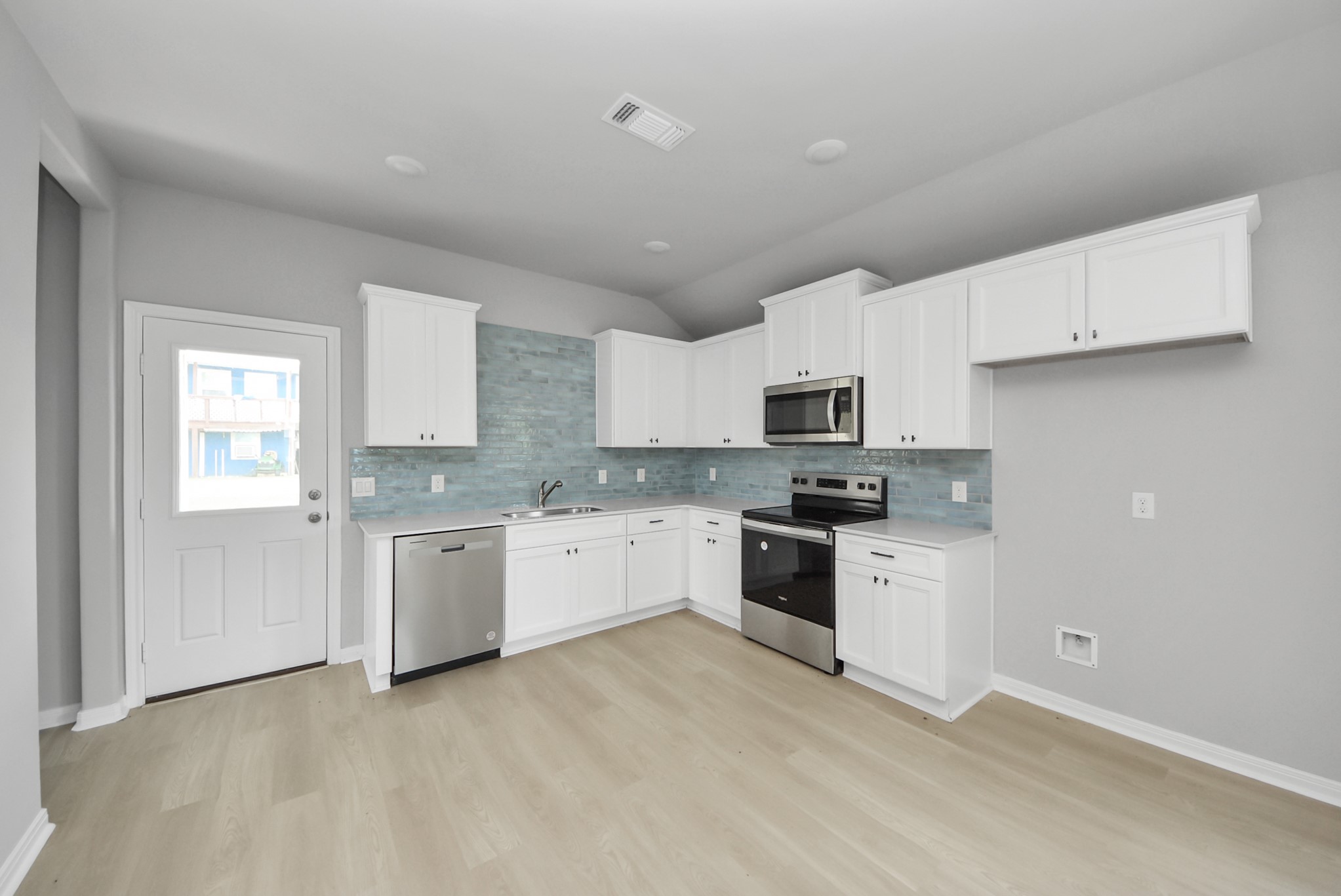 1105 W Bayshore Drive Property Photo 17