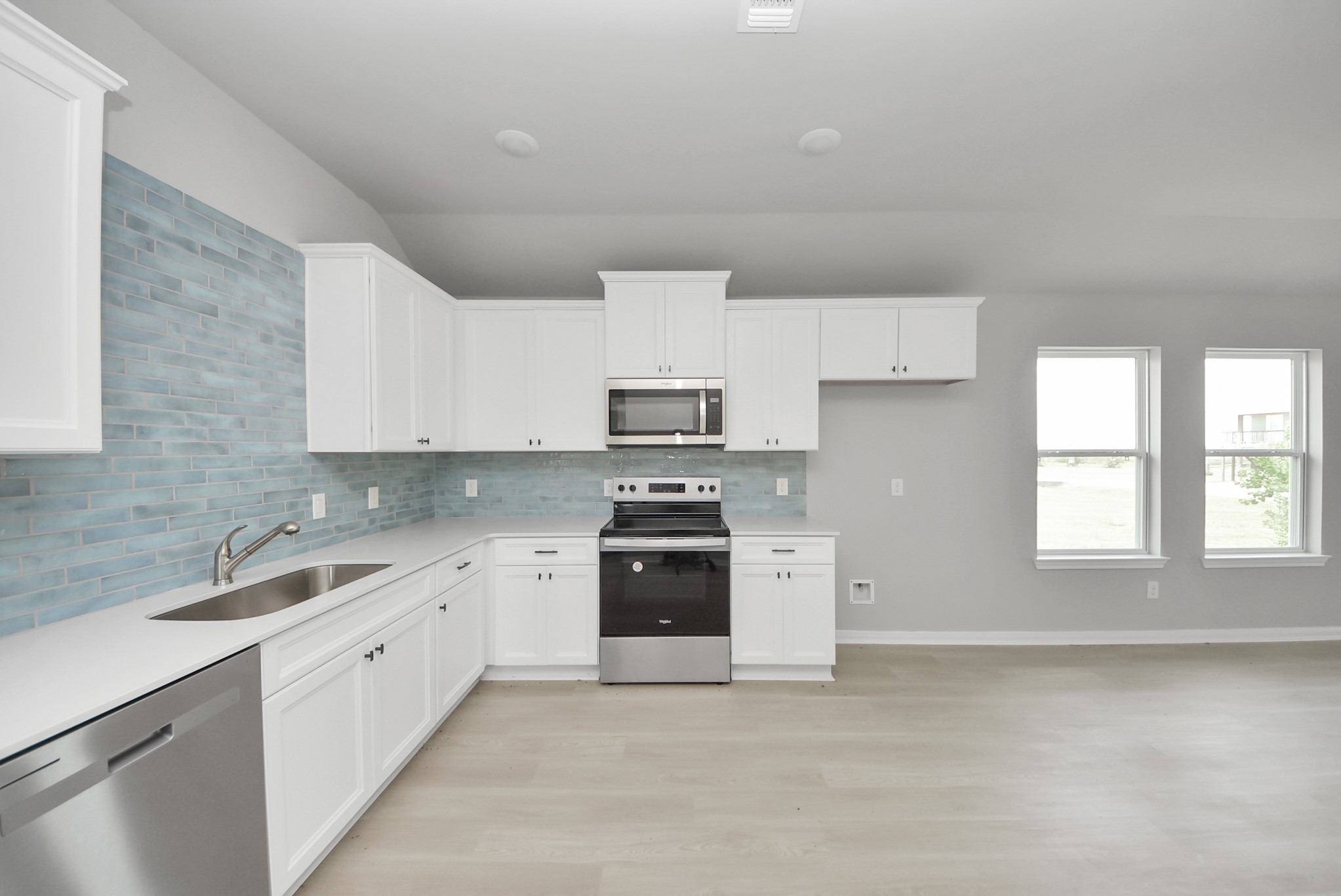 1105 W Bayshore Drive Property Photo 18