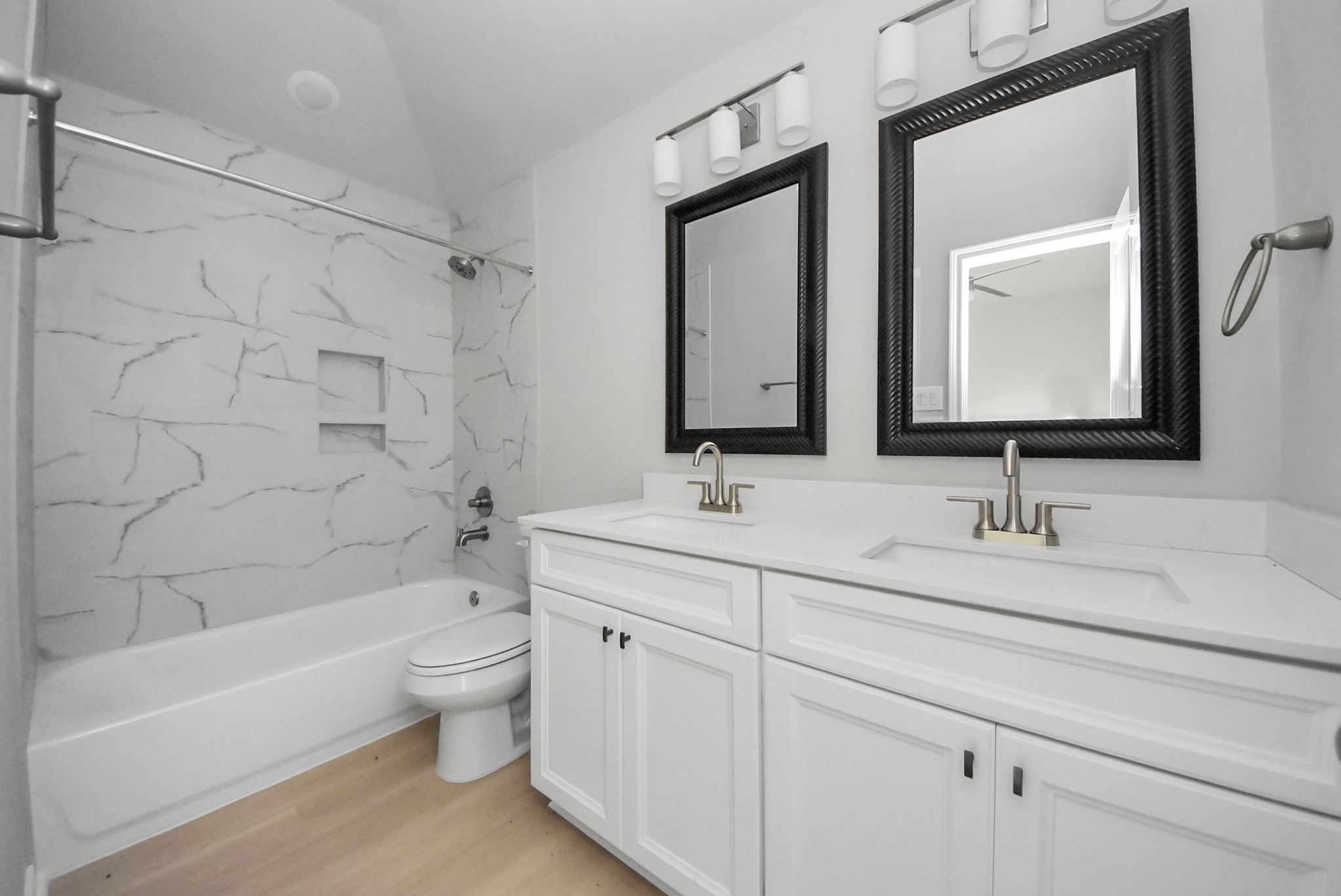 1105 W Bayshore Drive Property Photo 32